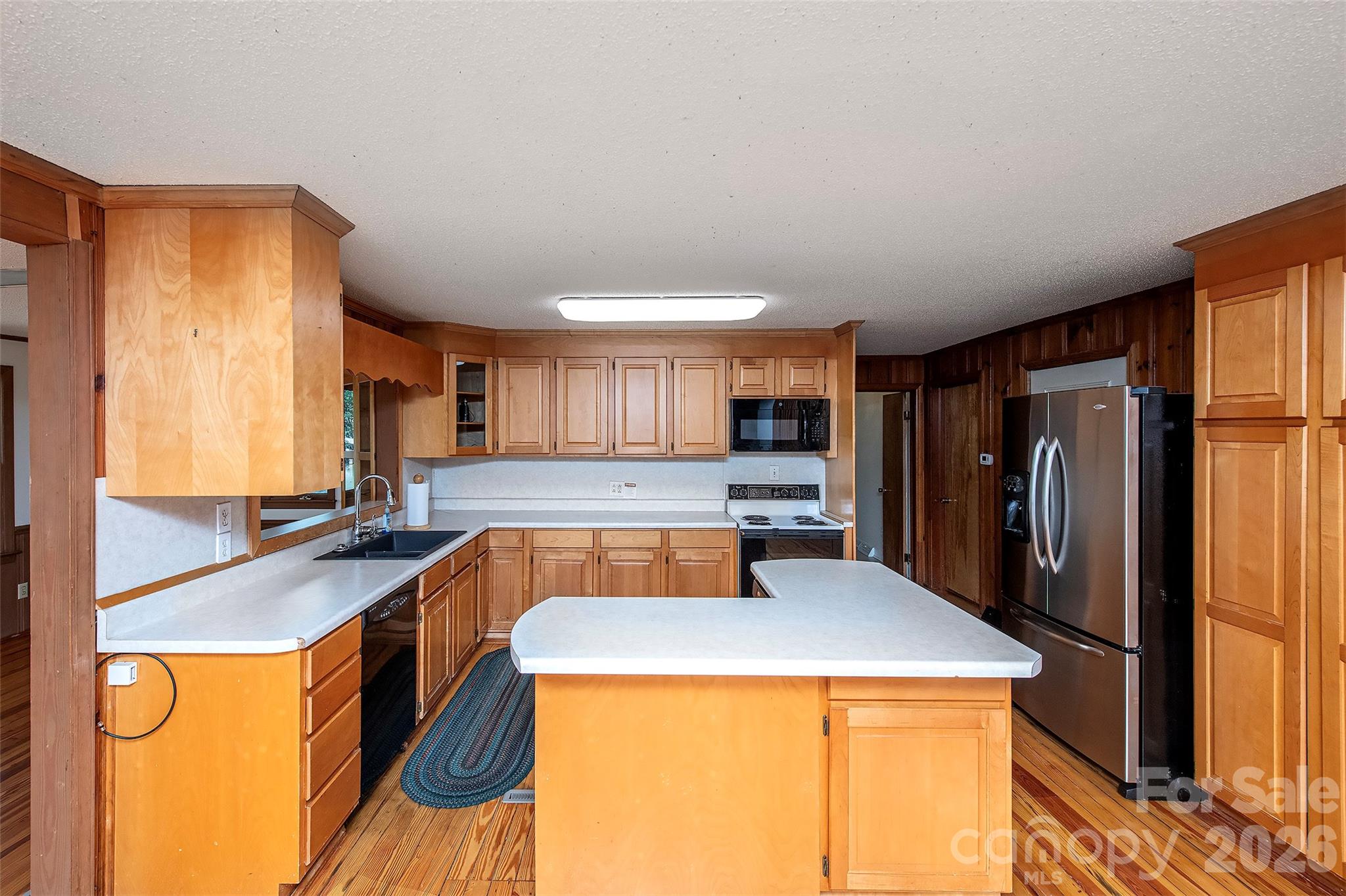 15722 Rhinehill Road Property Photo 5