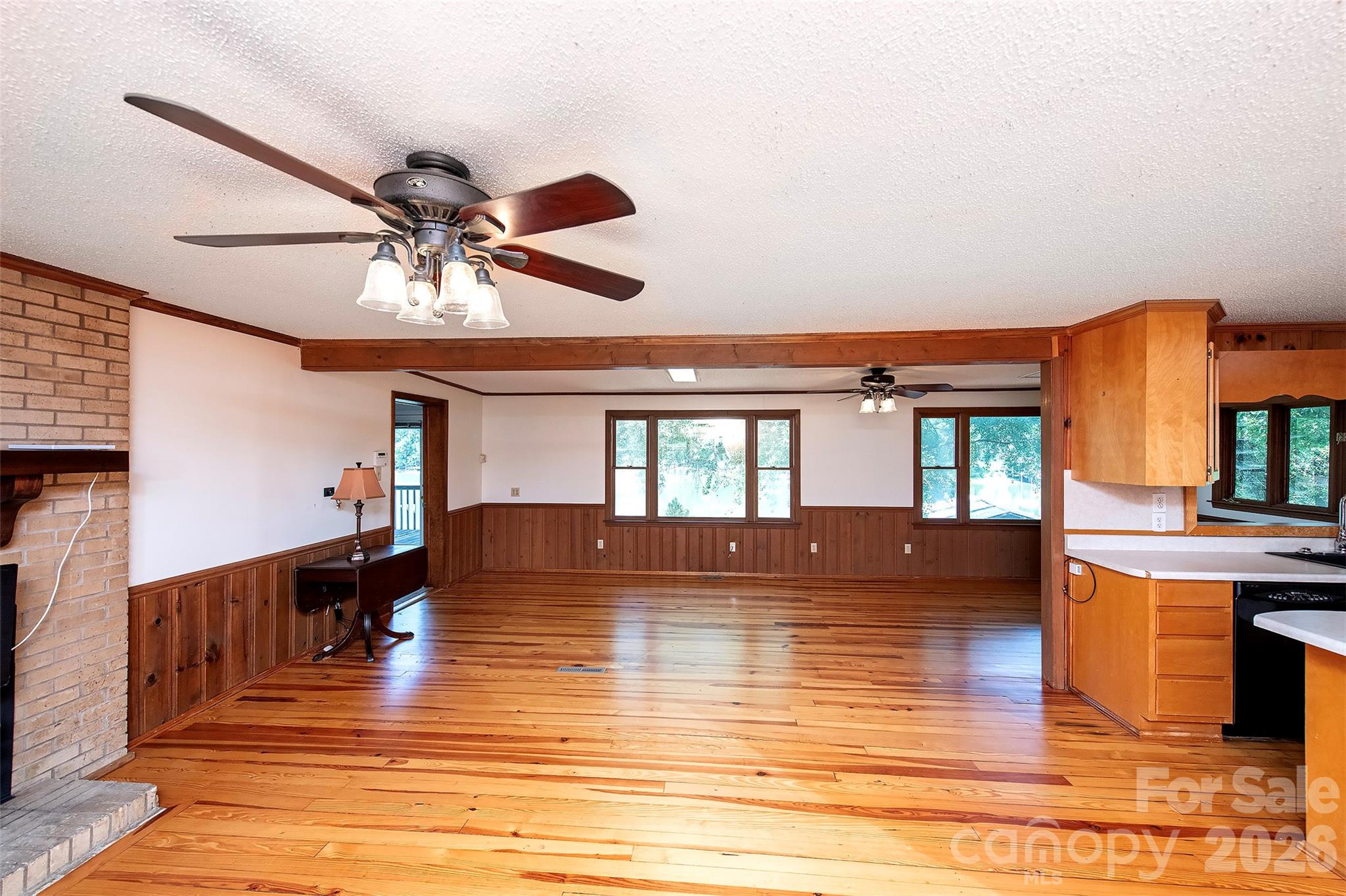 15722 Rhinehill Road Property Photo 9