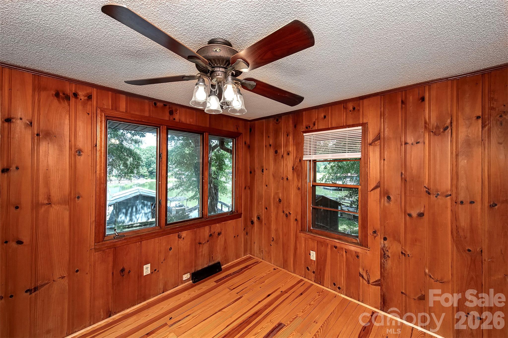 15722 Rhinehill Road Property Photo 21