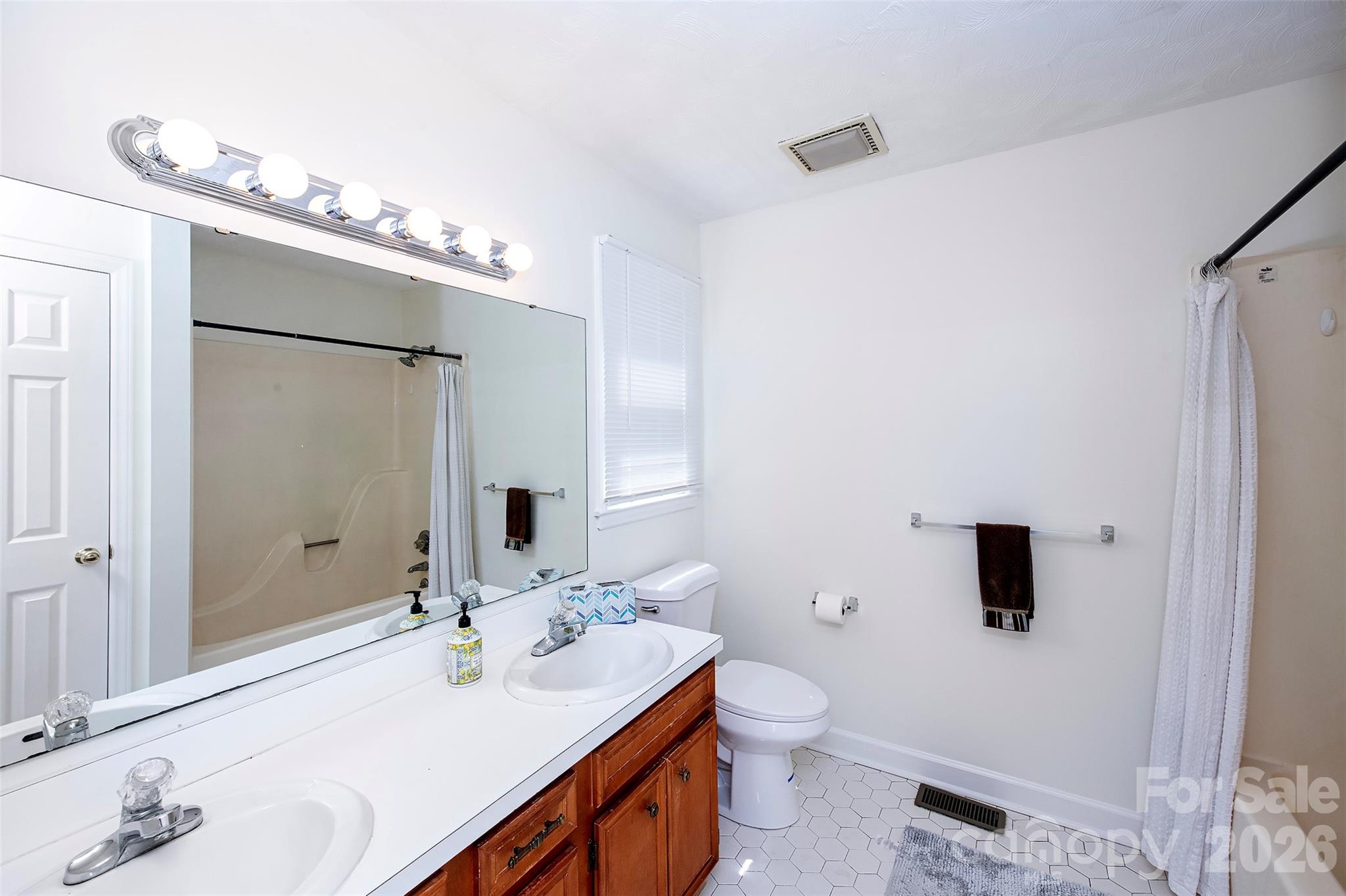 15722 Rhinehill Road Property Photo 26