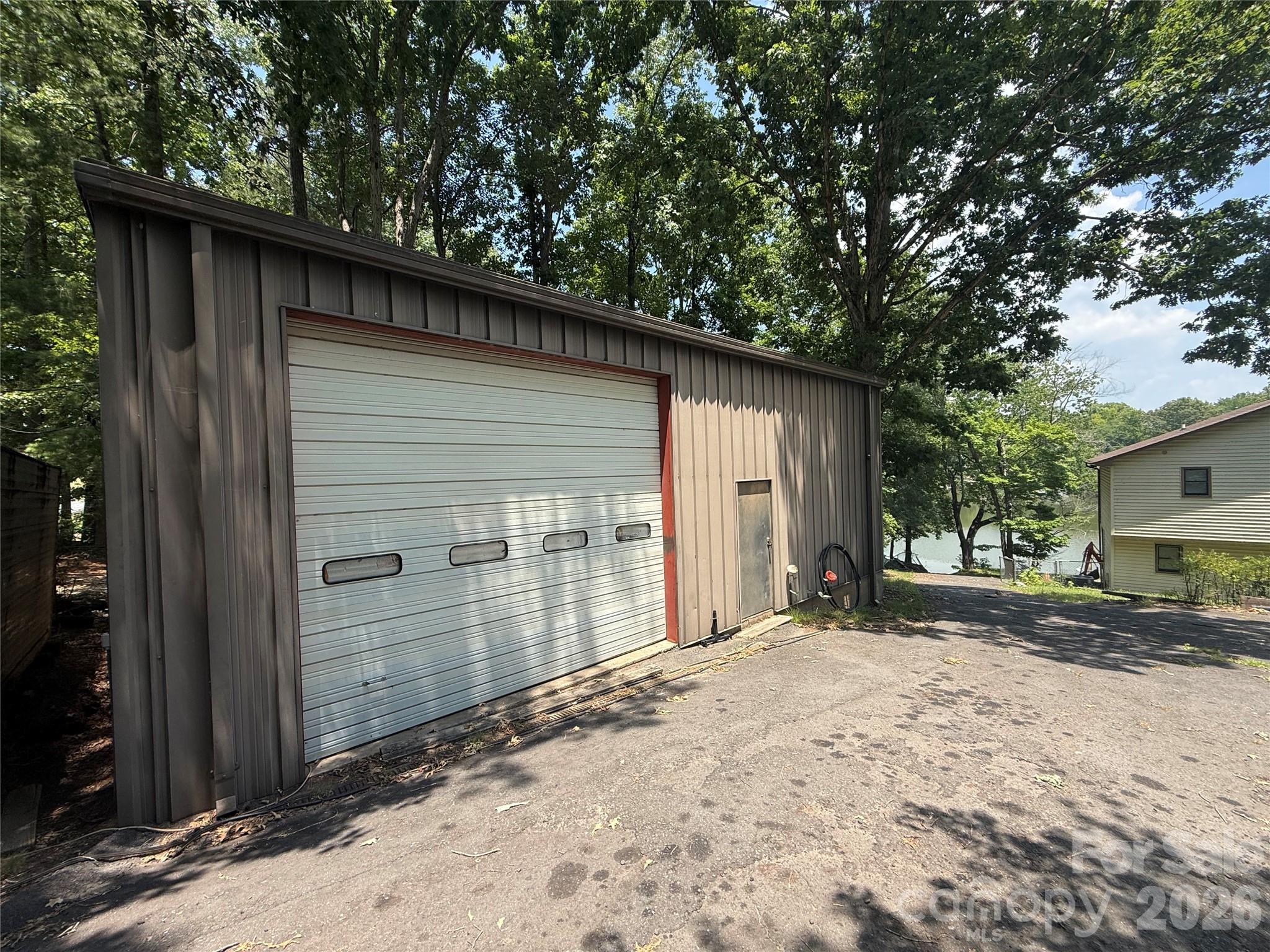 15722 Rhinehill Road Property Photo 47