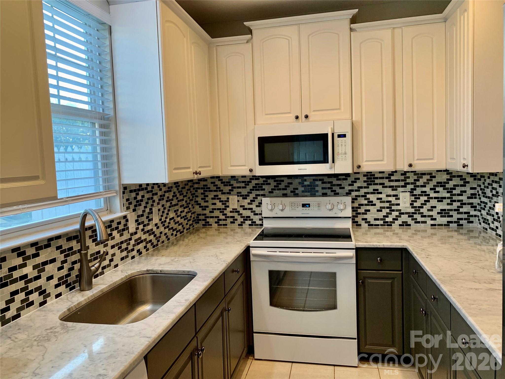 14131 Richmond Park Avenue Property Photo 8