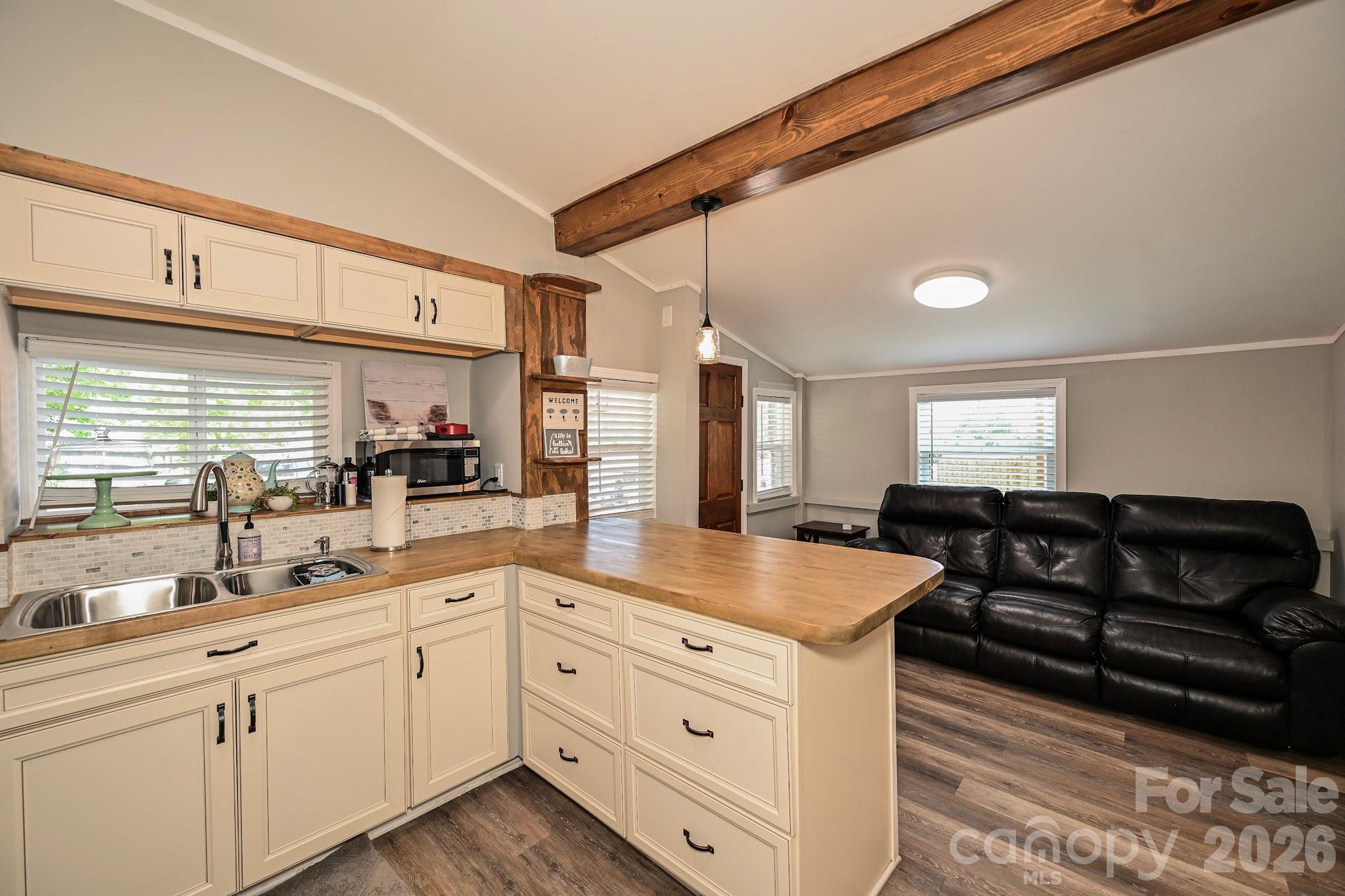125 Hollywood Trail Property Photo 10