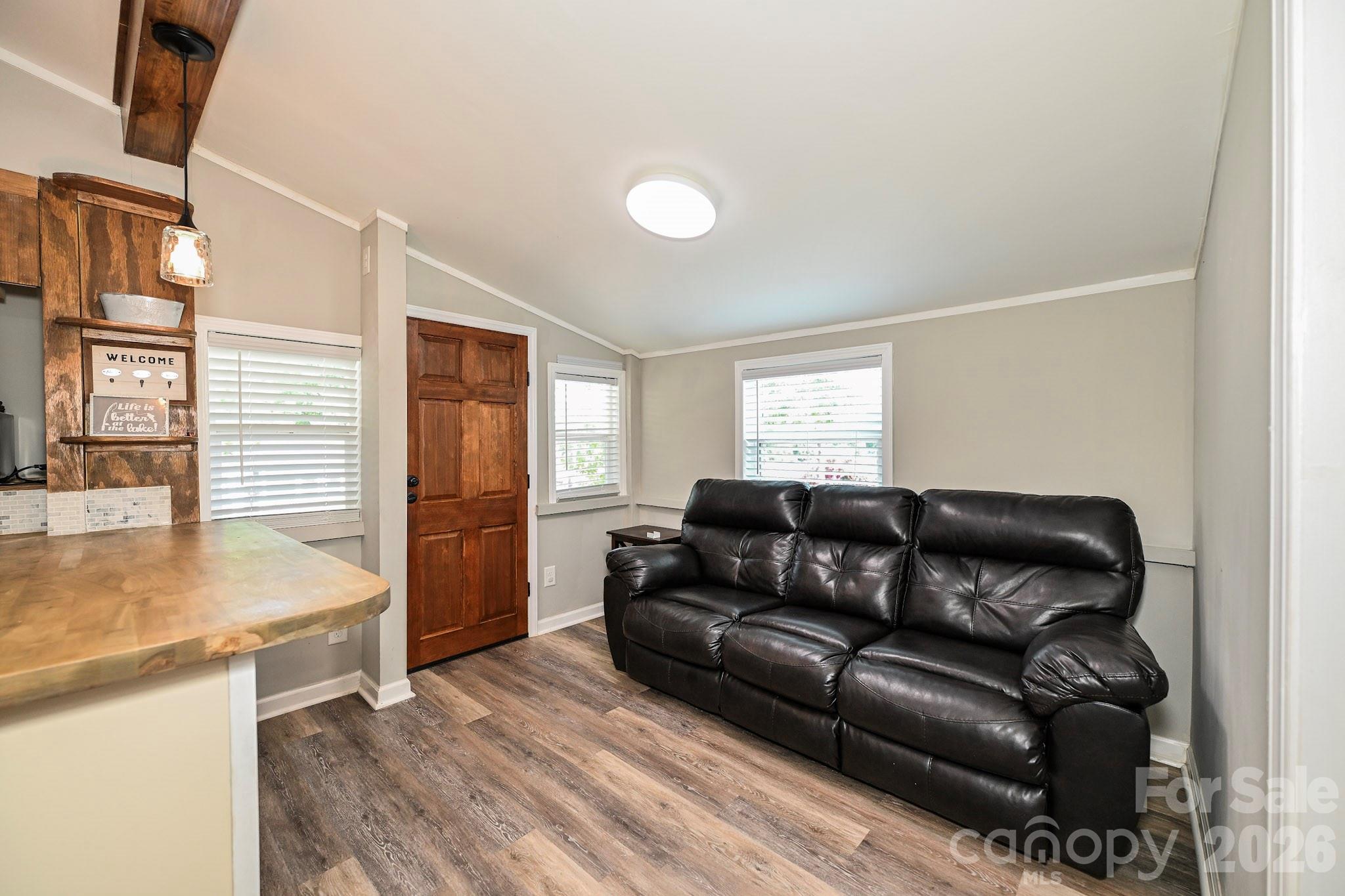 125 Hollywood Trail Property Photo 11