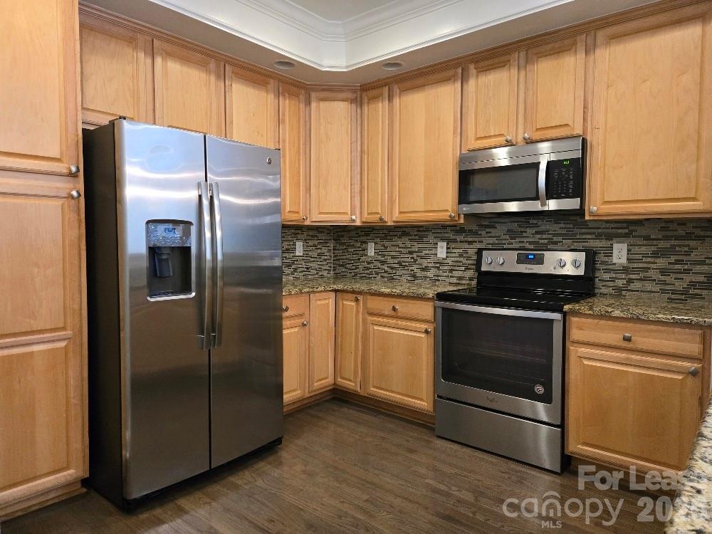 2359 Madeline Meadow Drive Property Photo 3