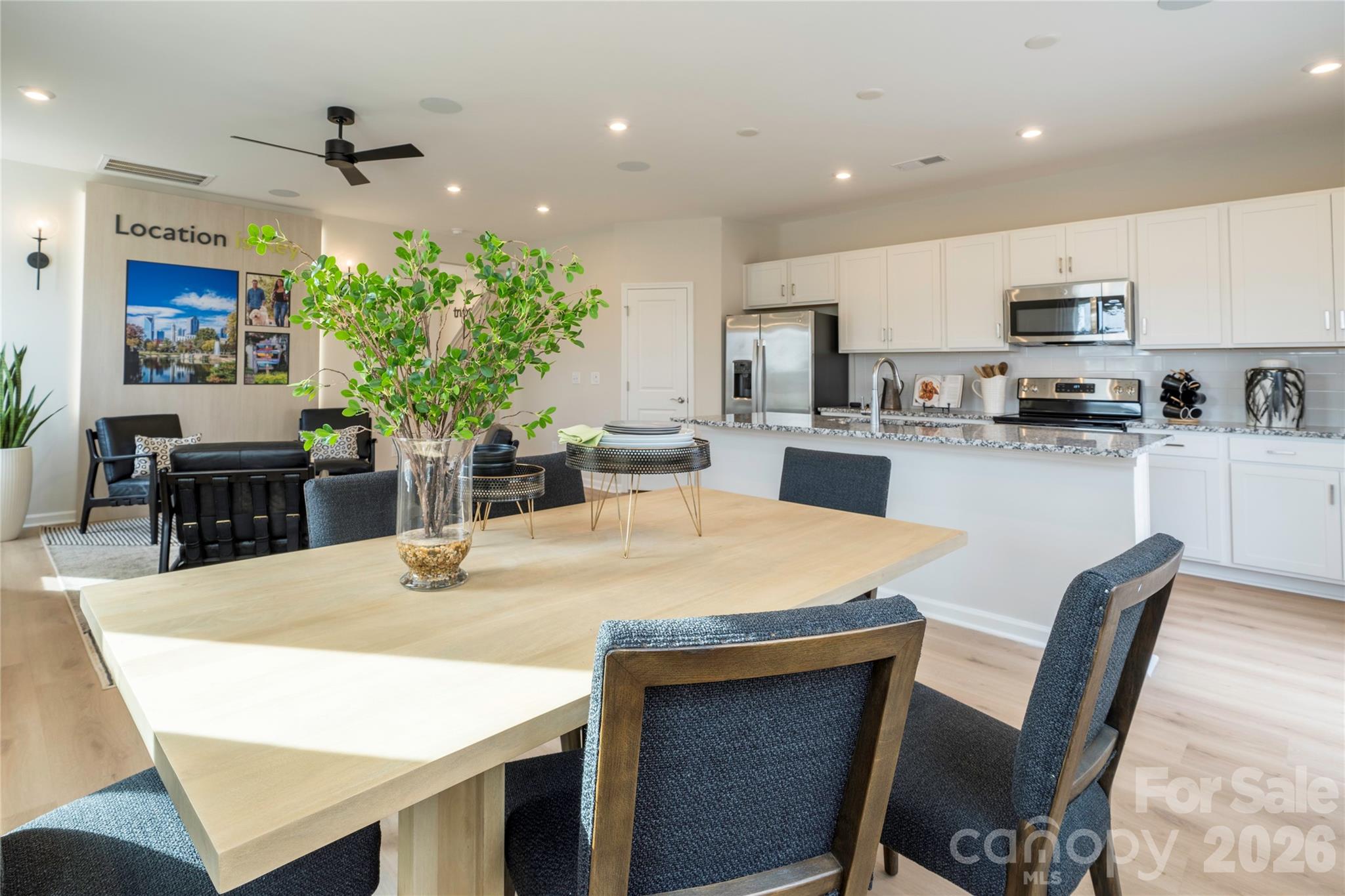 6041 Longar Lane Property Photo 6