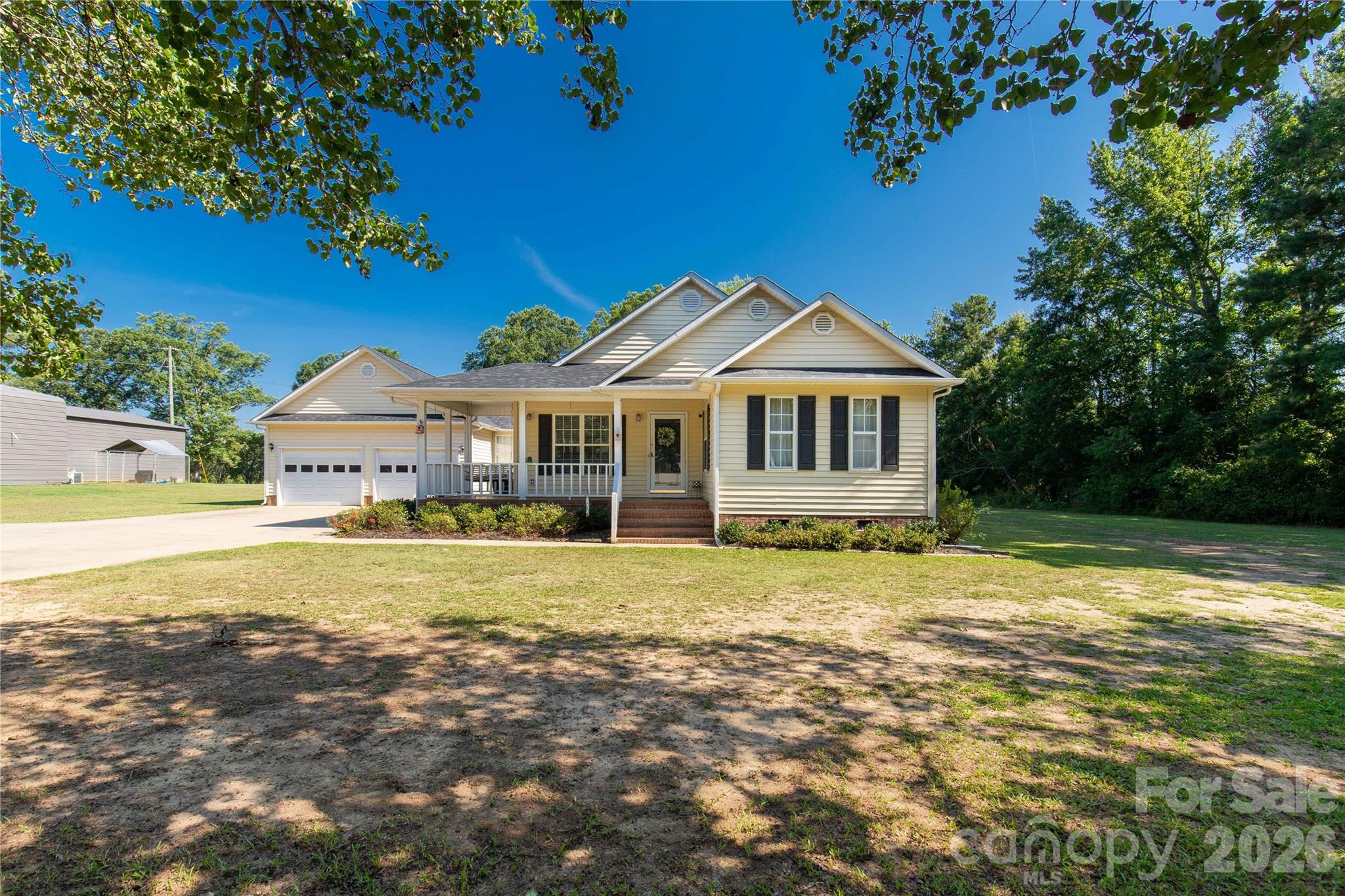 4535 Taxahaw Road Property Photo 2