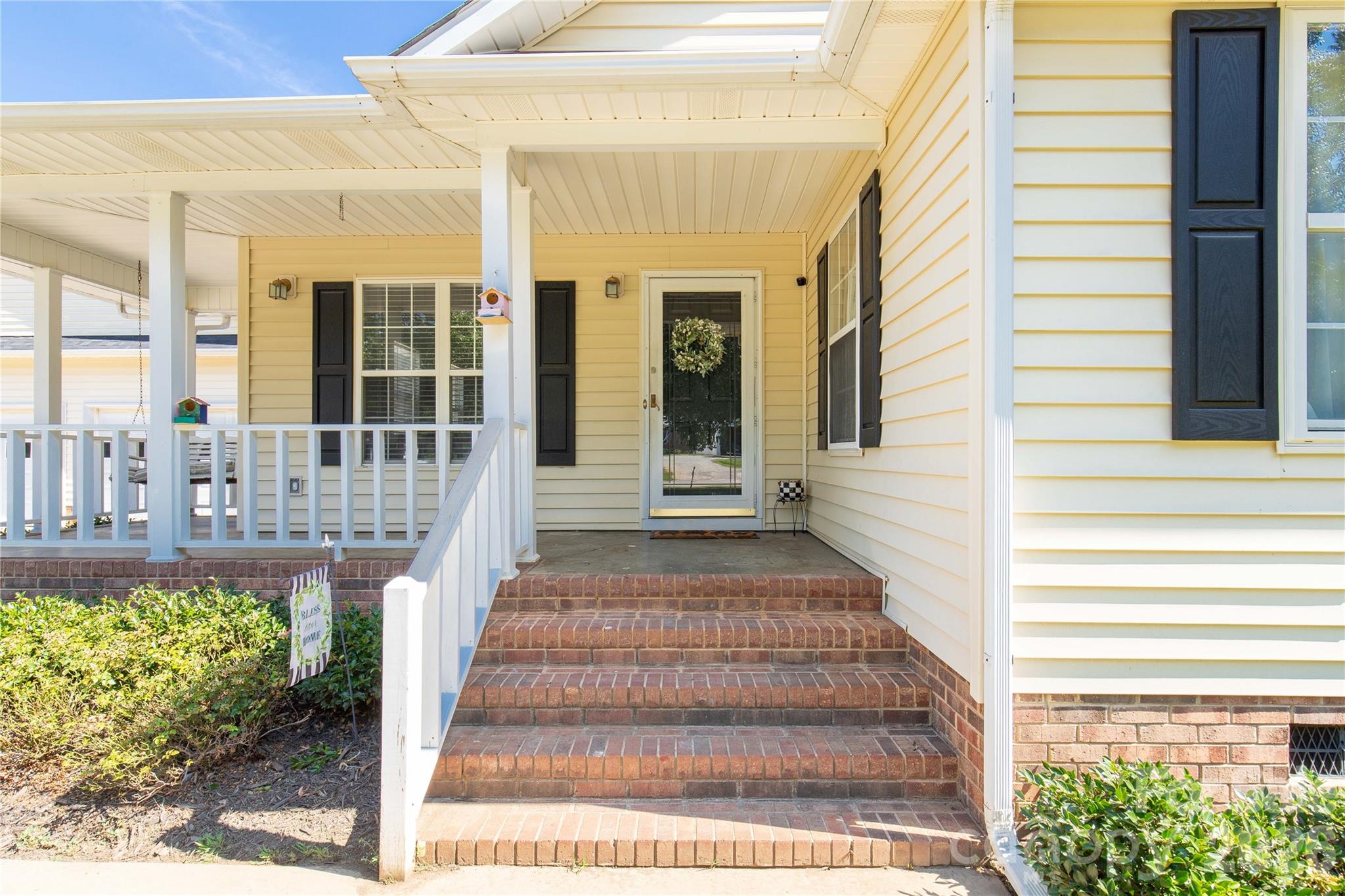 4535 Taxahaw Road Property Photo 3