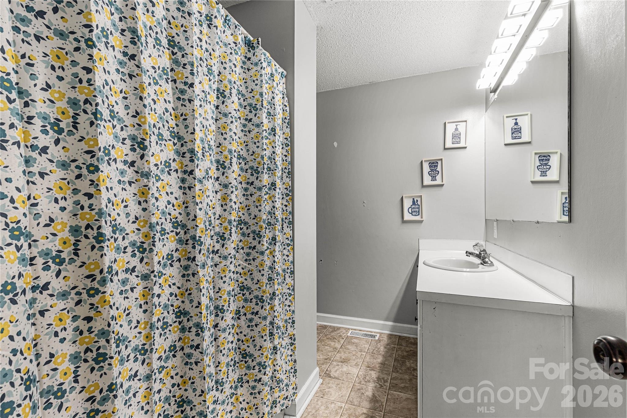 4535 Taxahaw Road Property Photo 13
