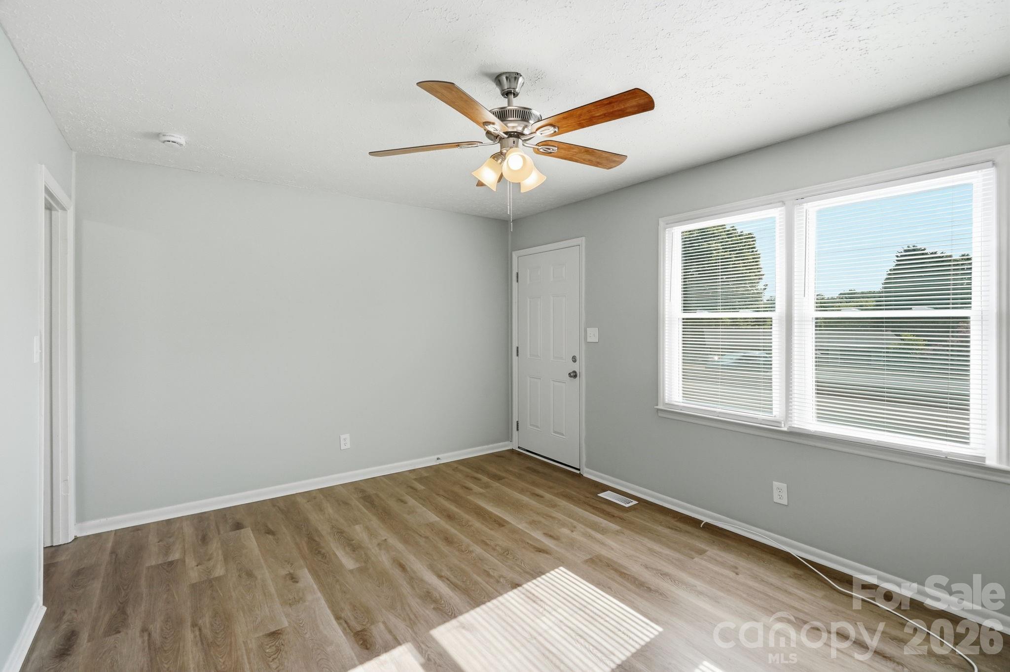 202 Cooke Circle Property Photo 9