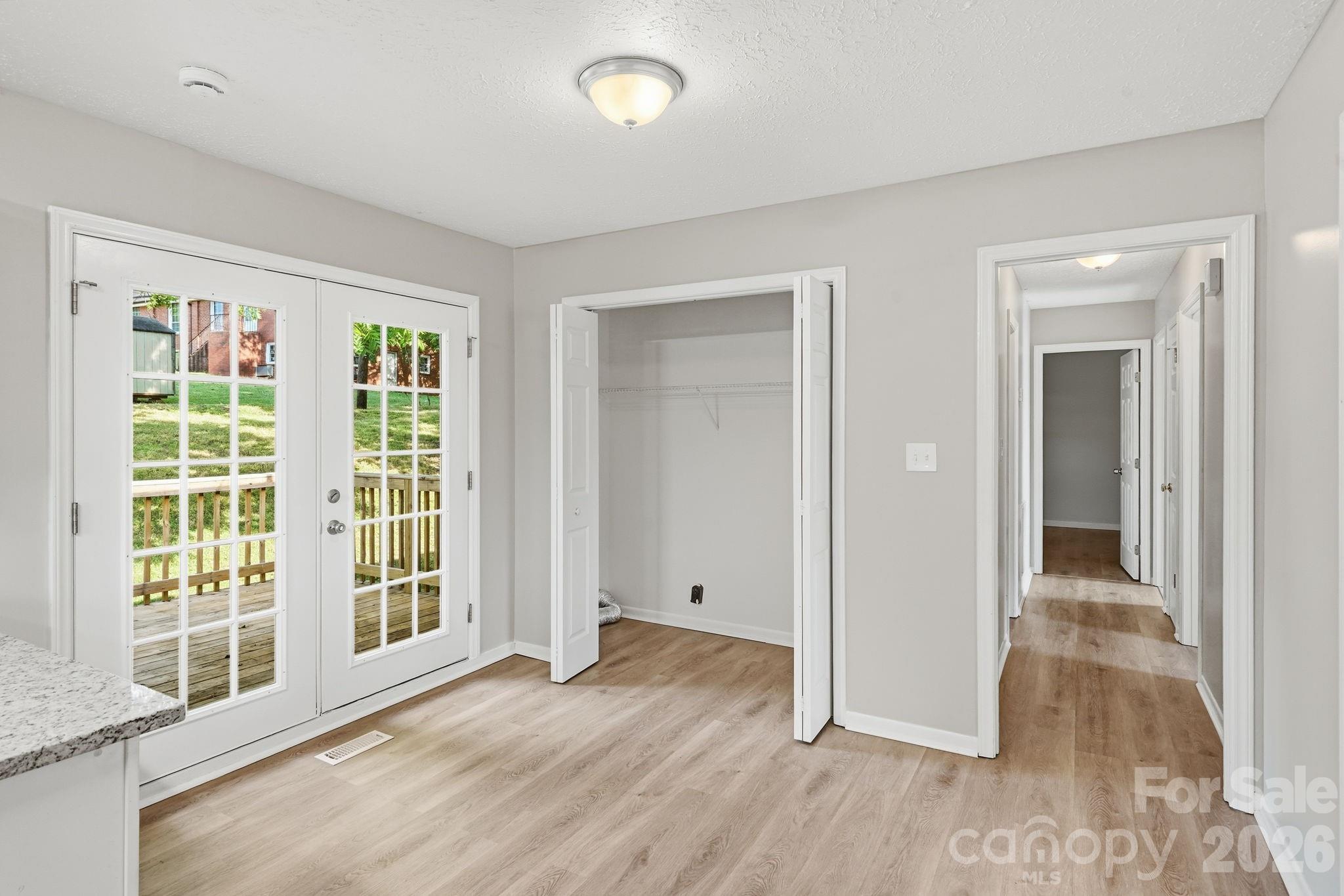 202 Cooke Circle Property Photo 10