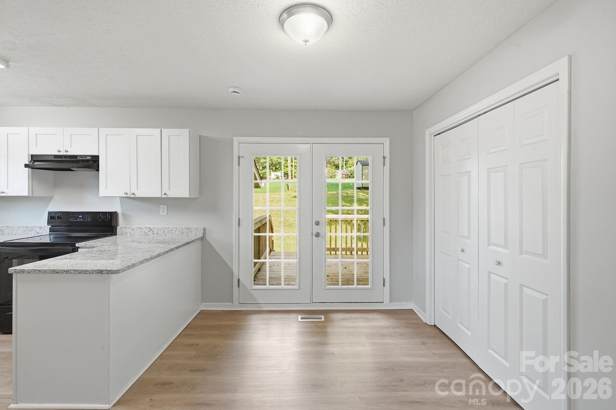 202 Cooke Circle Property Photo 11