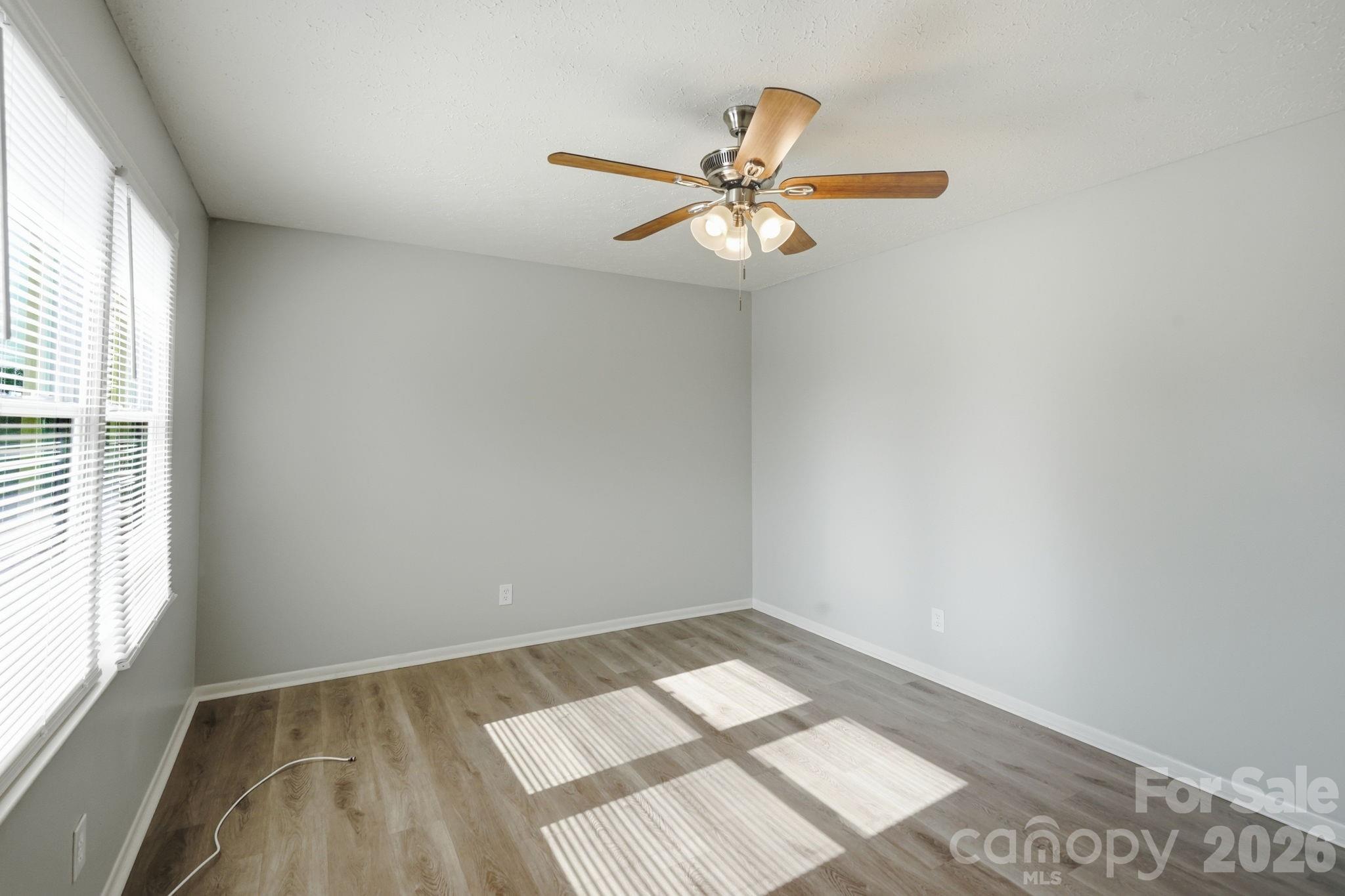 202 Cooke Circle Property Photo 16