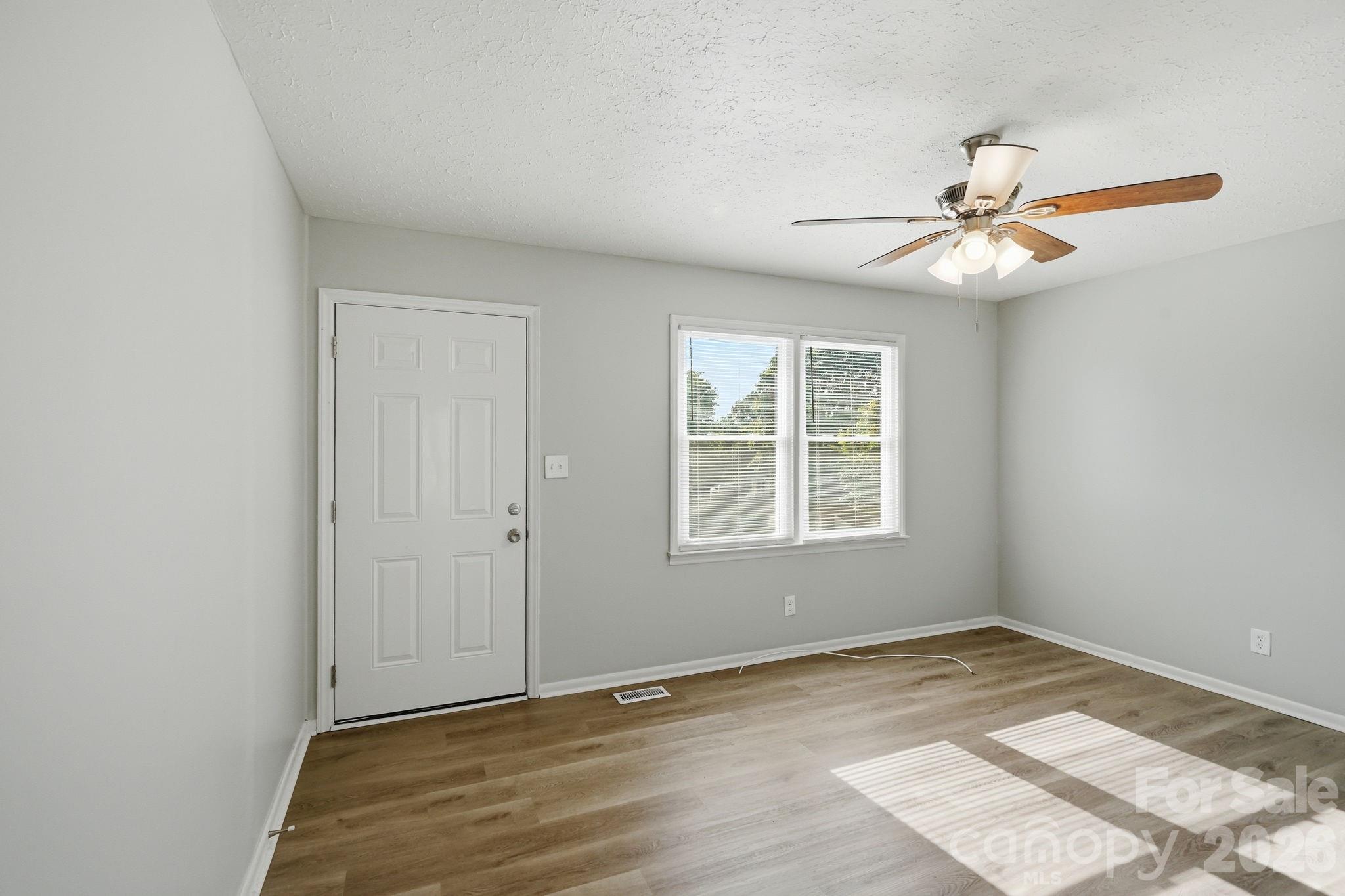 202 Cooke Circle Property Photo 17