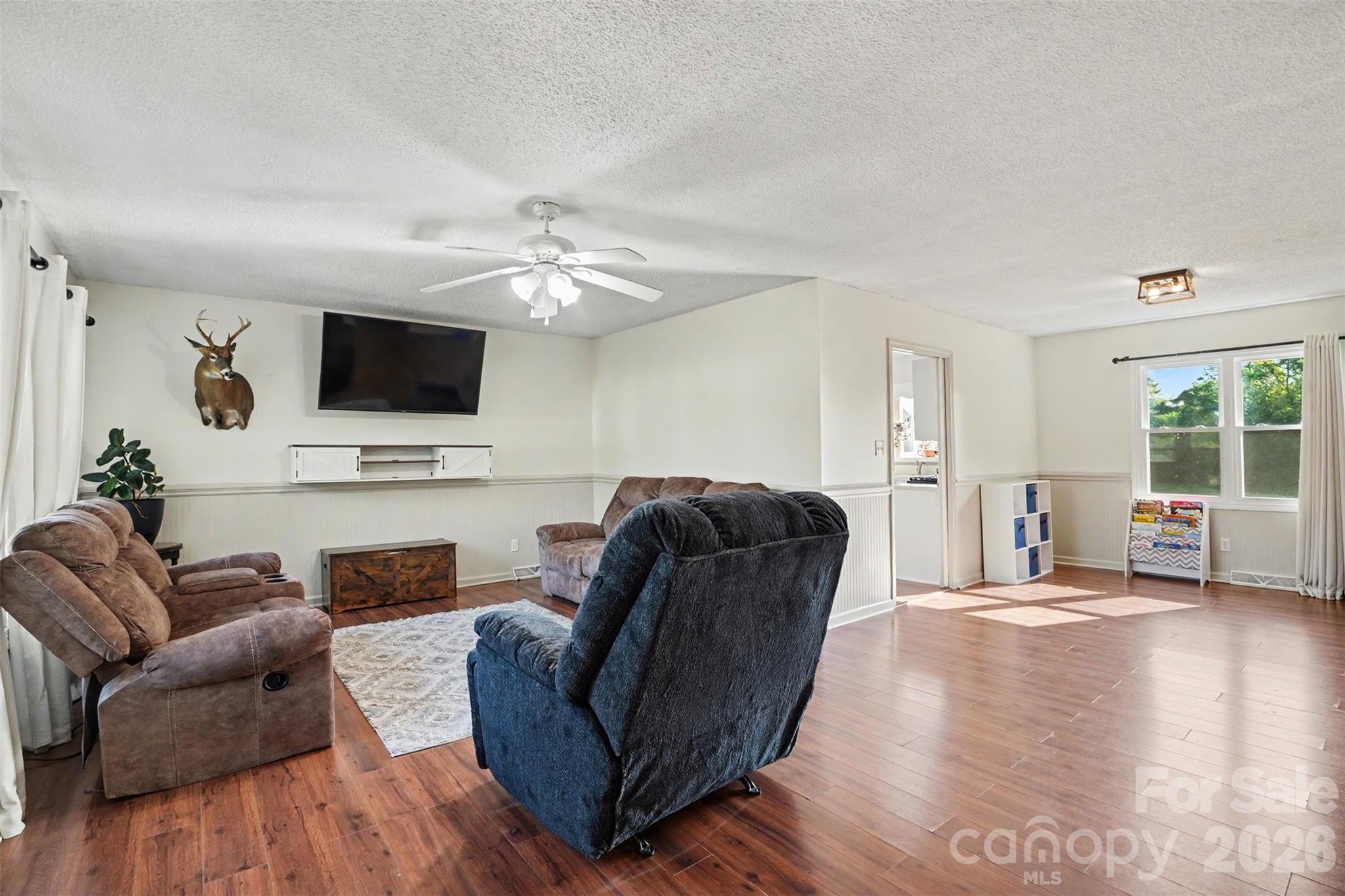 114 Redbird Lane Property Photo 4