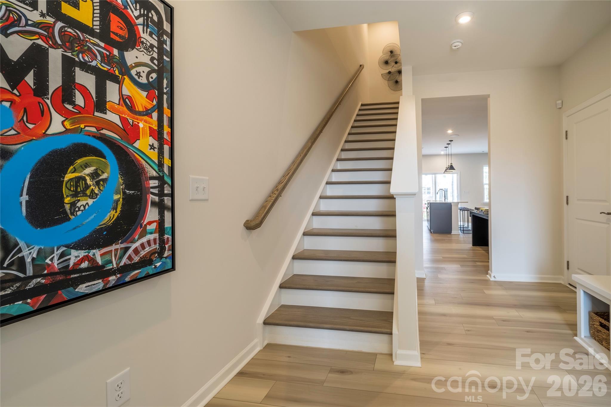 6029 Longar Lane Property Photo 4