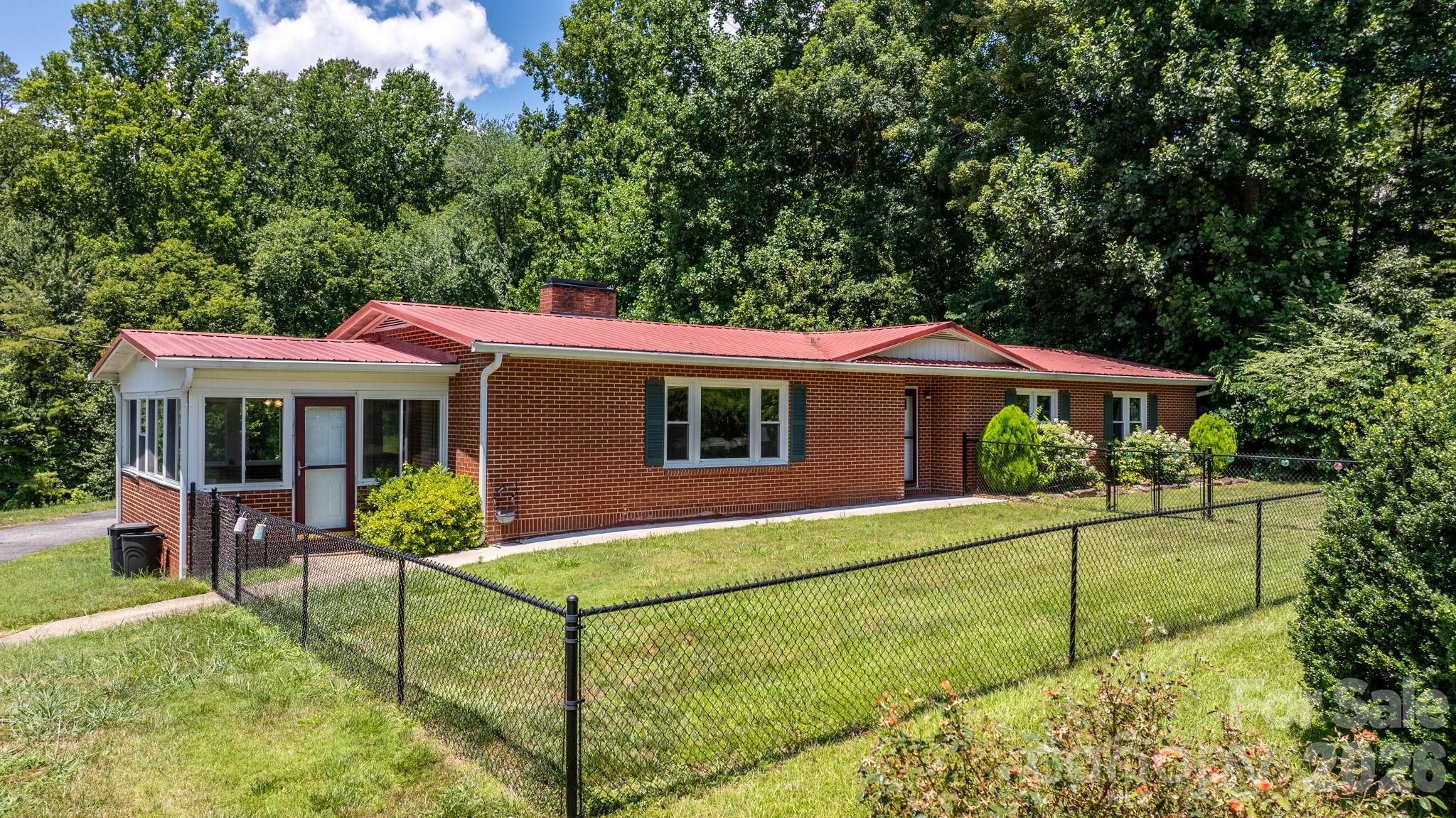 6264 Us 221 Highway Property Photo 1