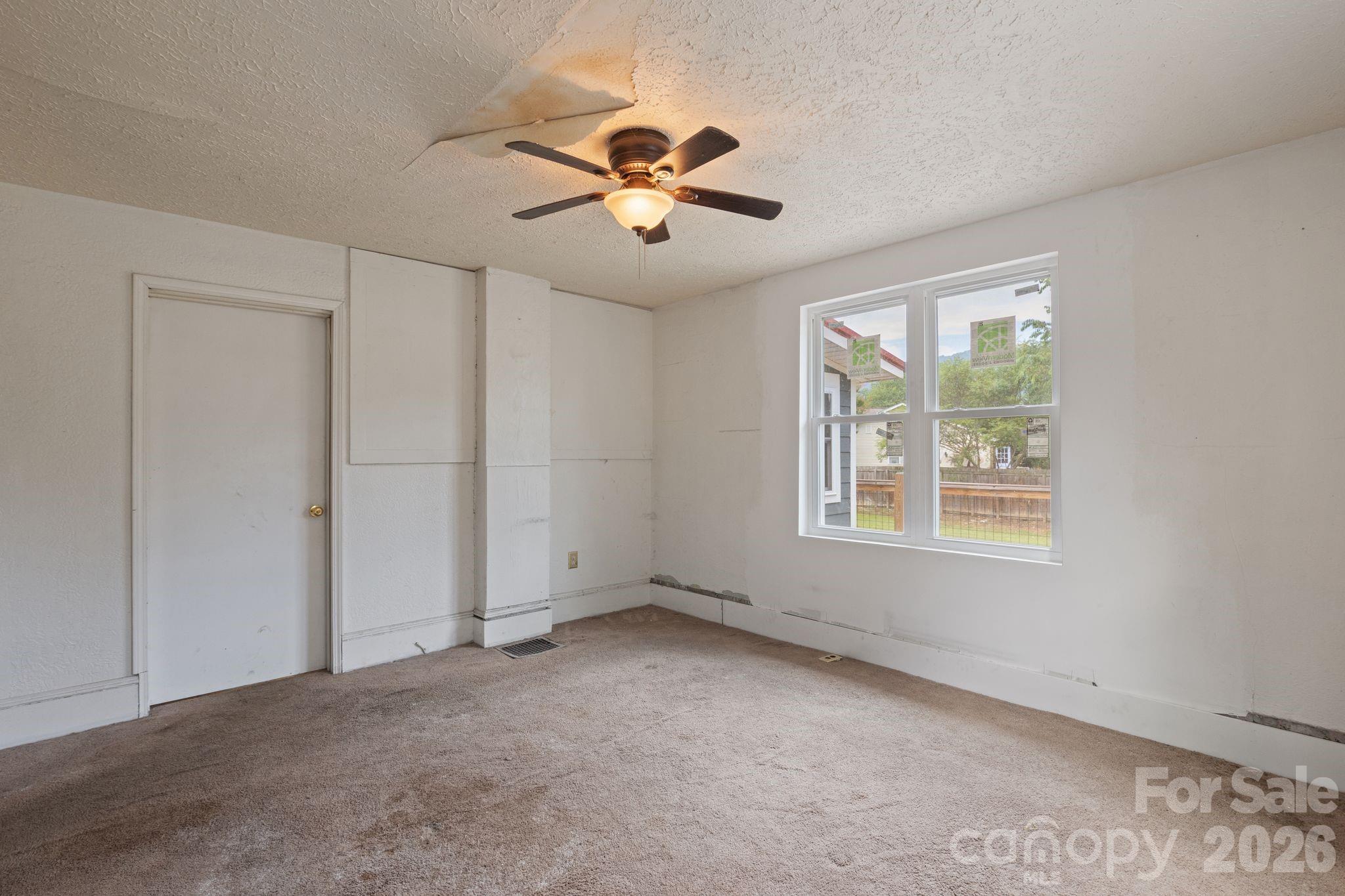 1434 S Main Street Property Photo 11