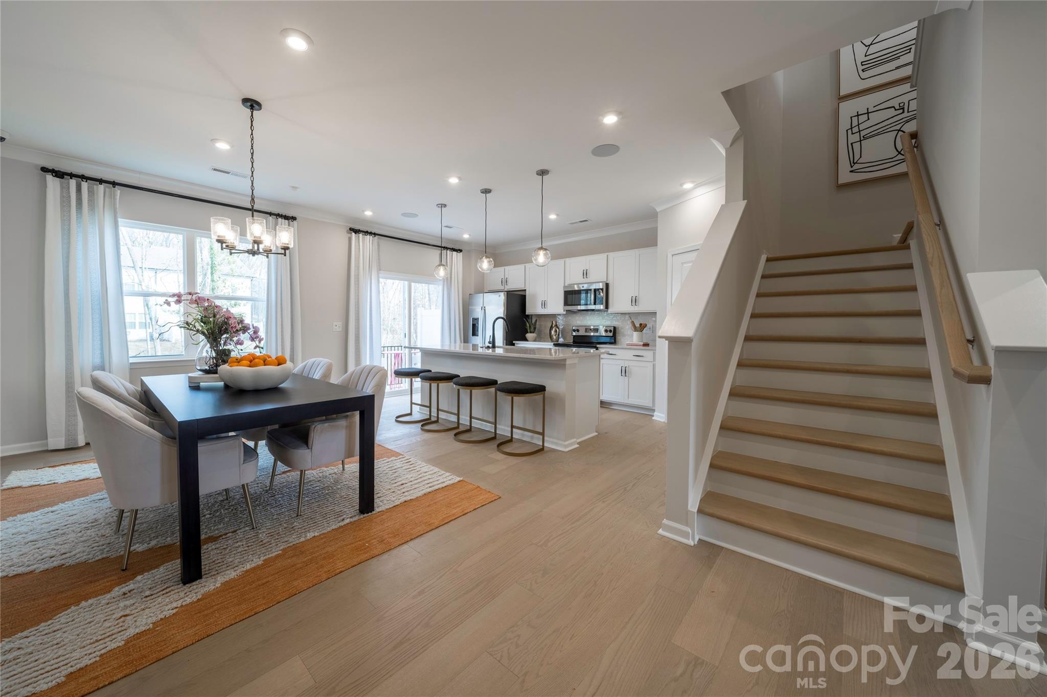 6033 Longar Lane Property Photo 7