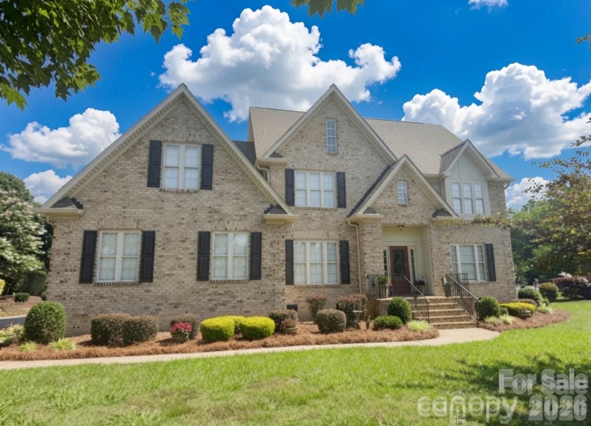 105 Mandarin Drive Property Photo 1