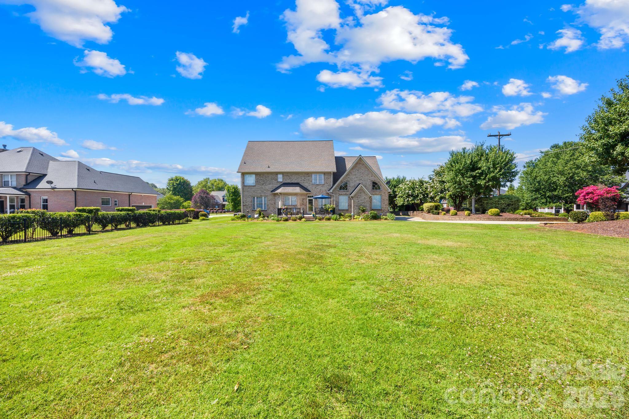 105 Mandarin Drive Property Photo 38