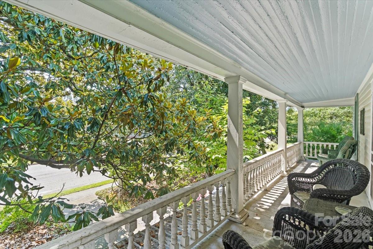 221 N Main Street Property Photo 34
