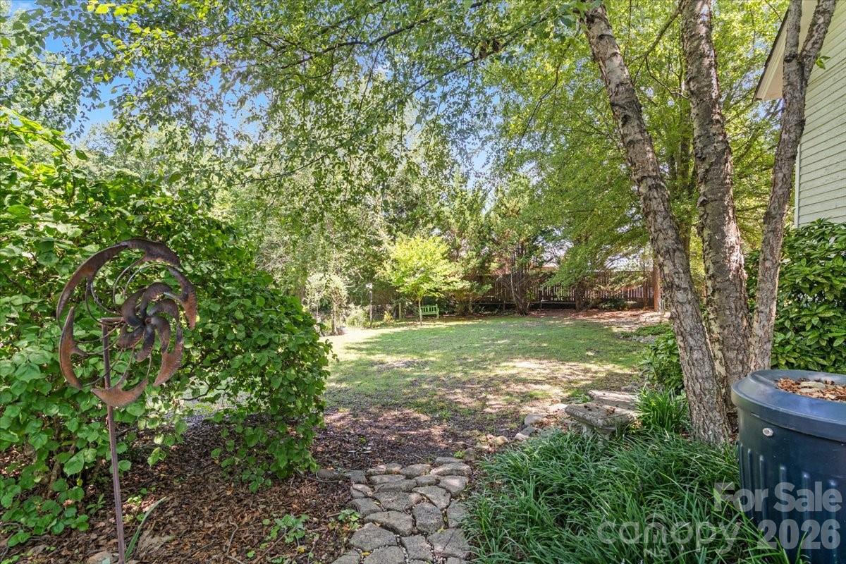 221 N Main Street Property Photo 42