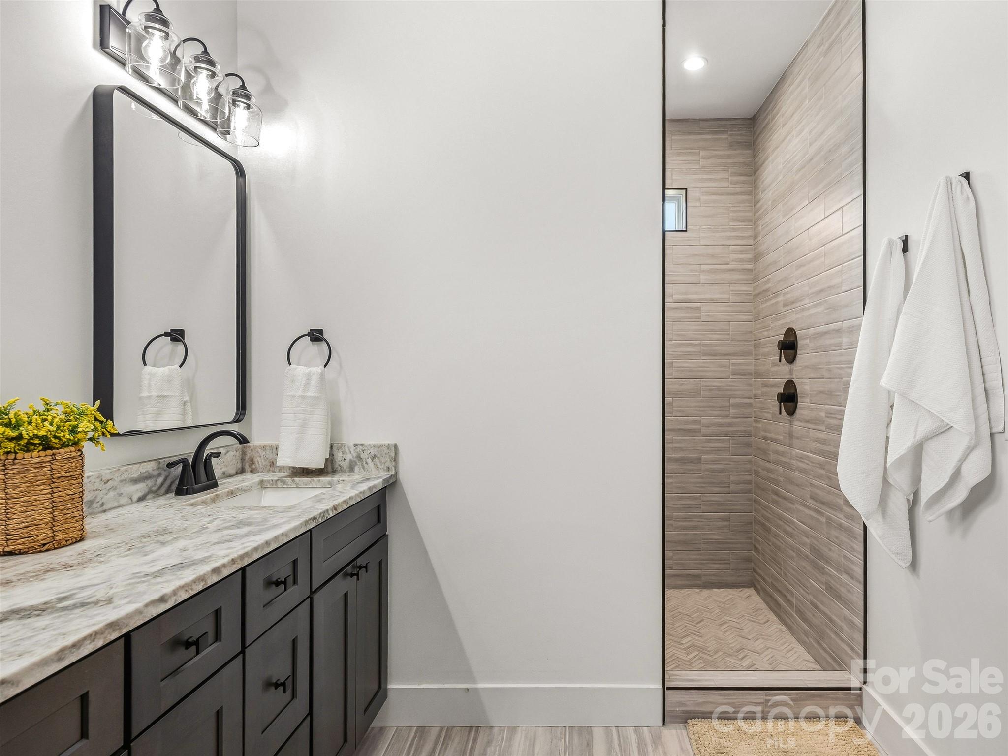 181 Byron Forest Drive Property Photo 28