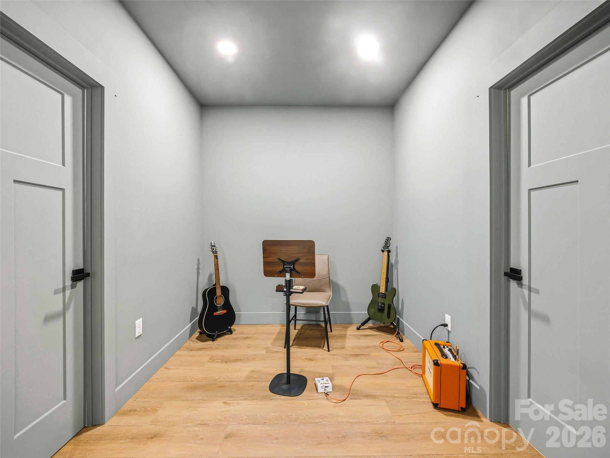 181 Byron Forest Drive Property Photo 38