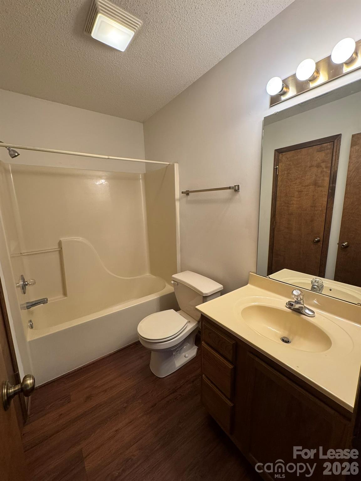 107 Bogey Lane Property Photo 8