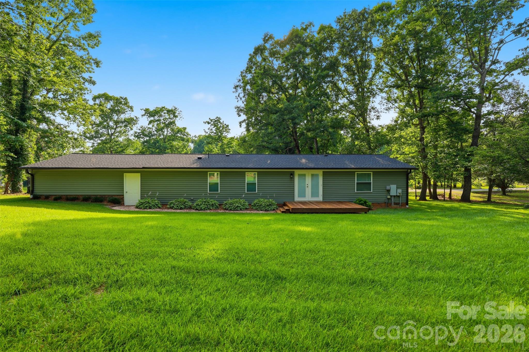 446 Heritage Circle Property Photo 7