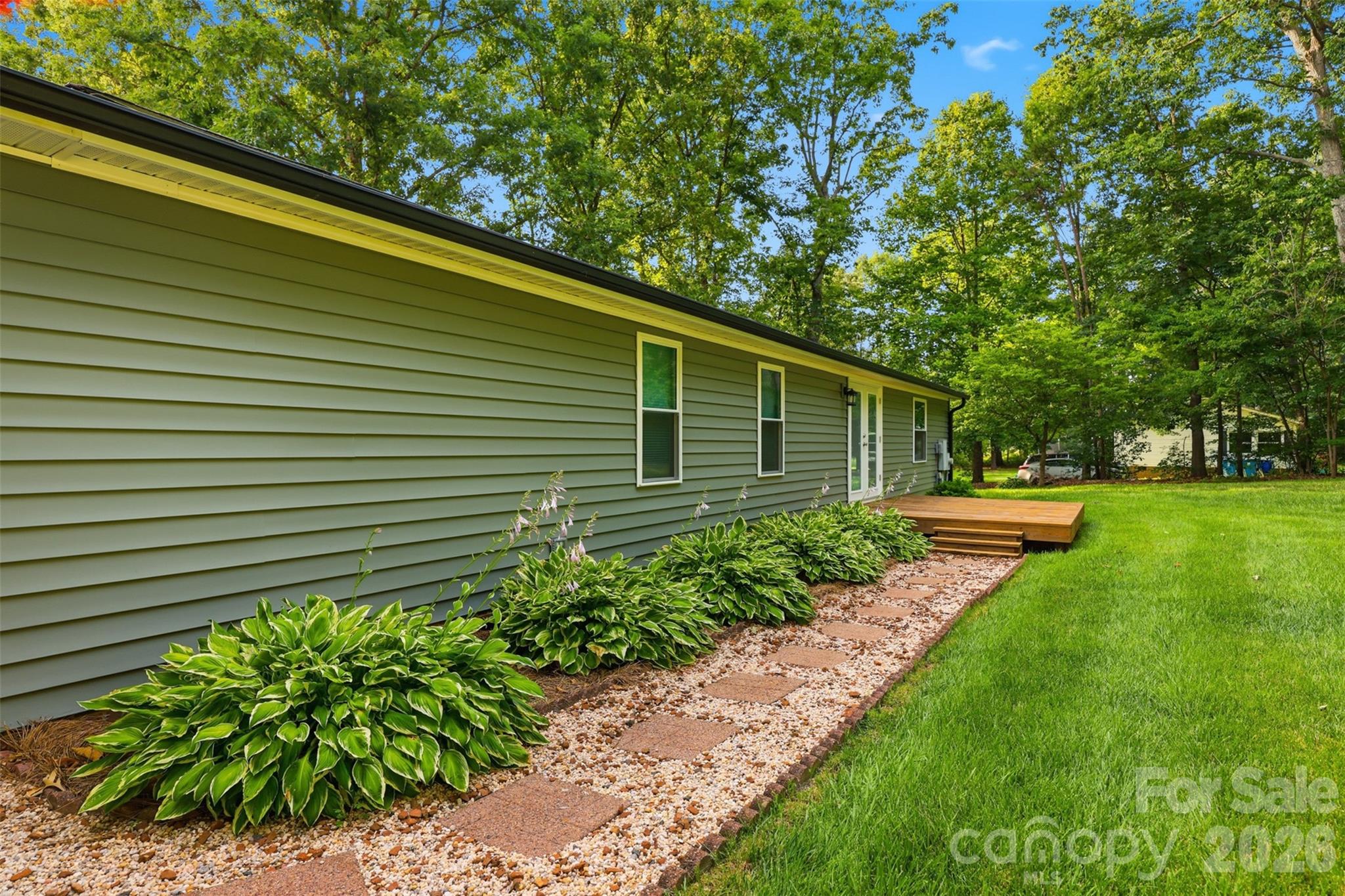 446 Heritage Circle Property Photo 8