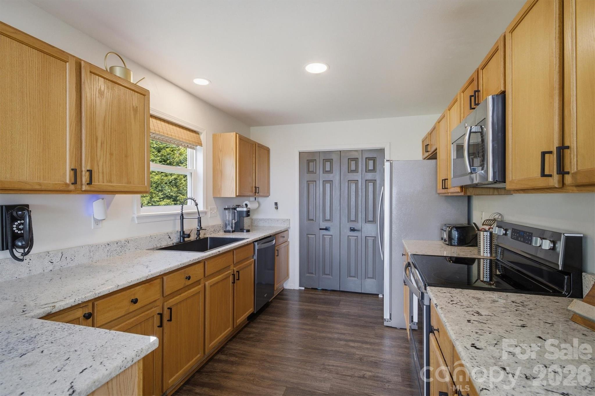 3381 Stones Throw Drive Property Photo 11