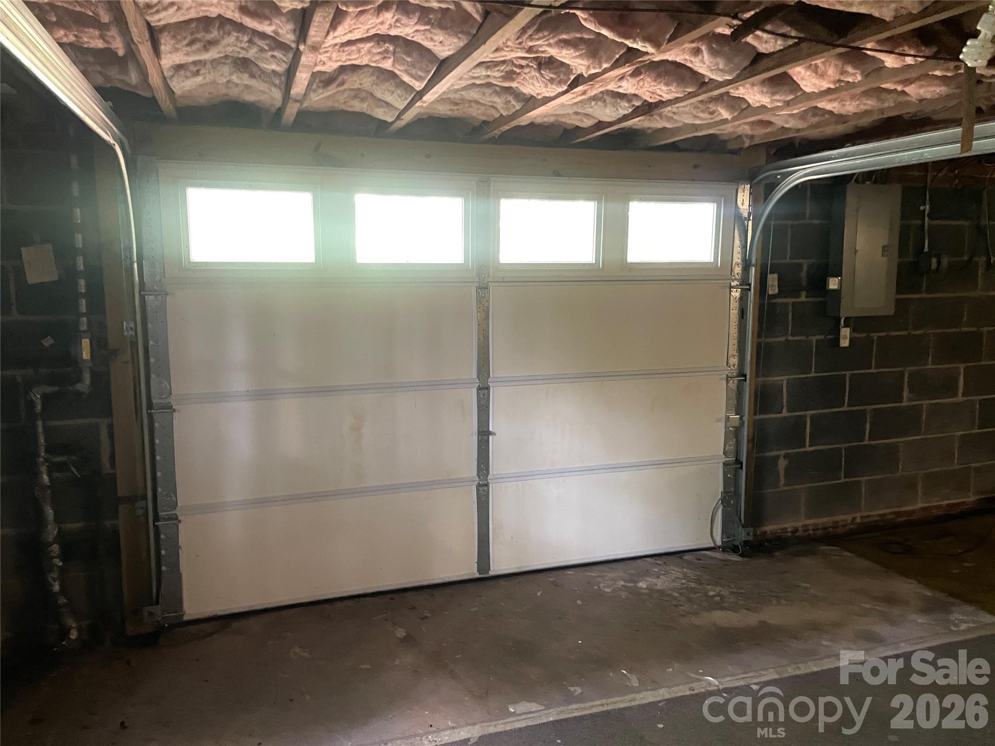 1099 Amherst Road Property Photo 21