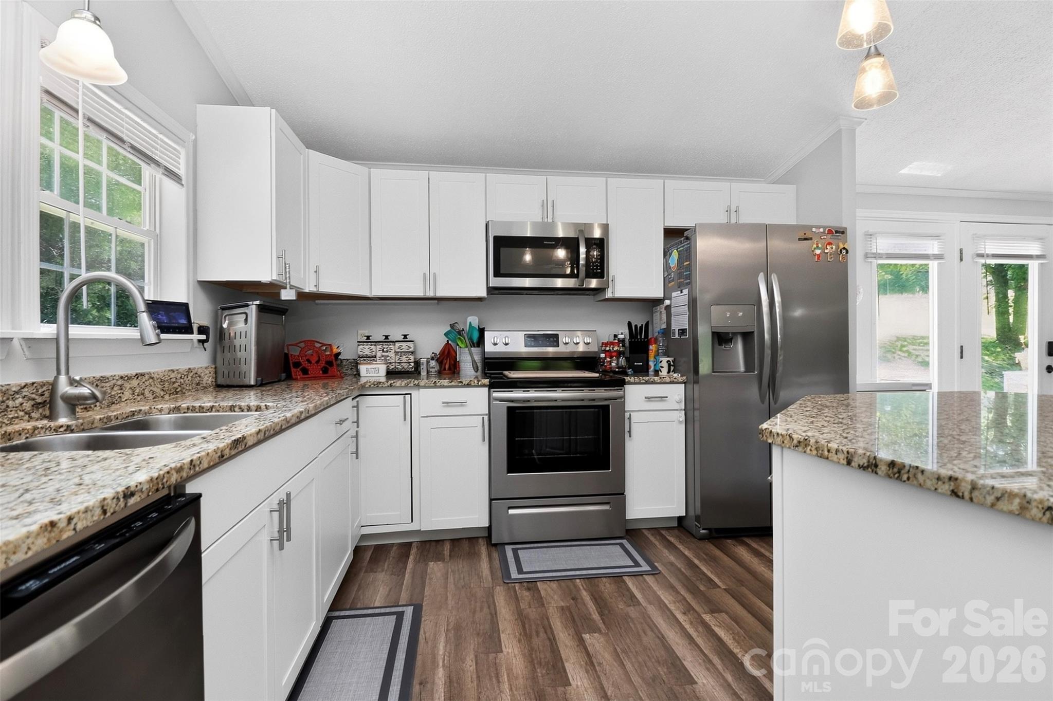 602 Timberwood Drive Property Photo 3