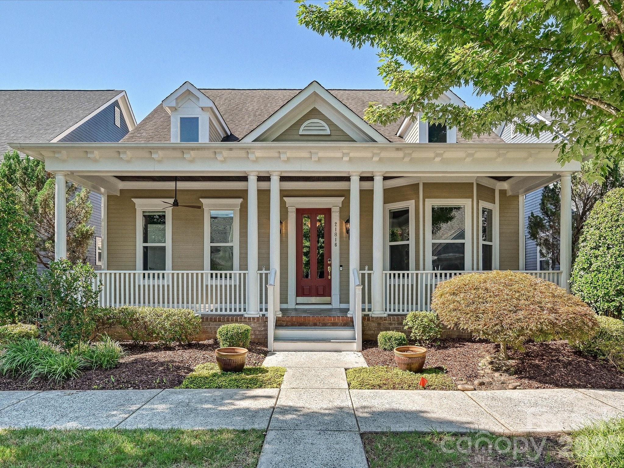 21816 Chapel Way Property Photo 1