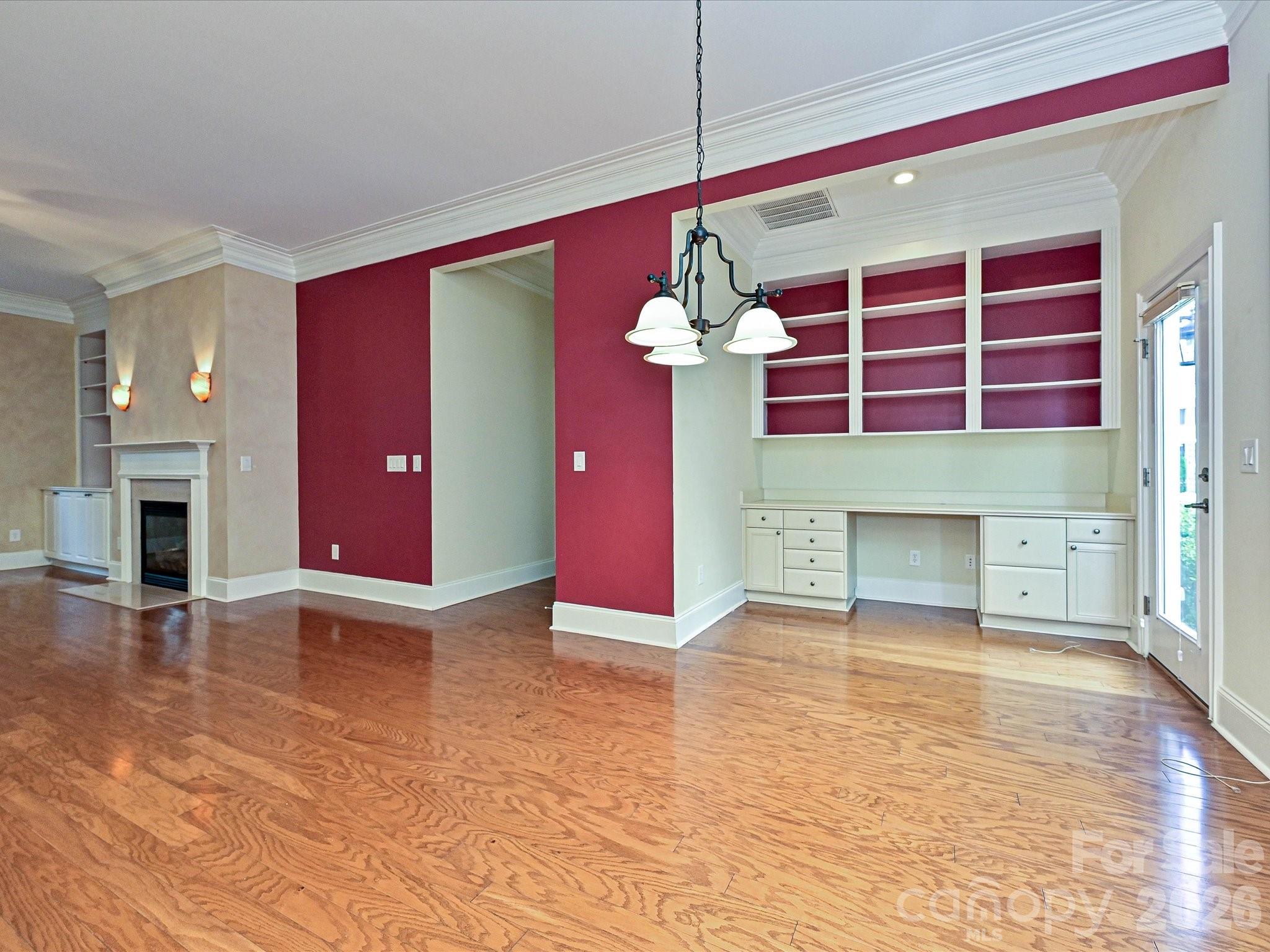 21816 Chapel Way Property Photo 6