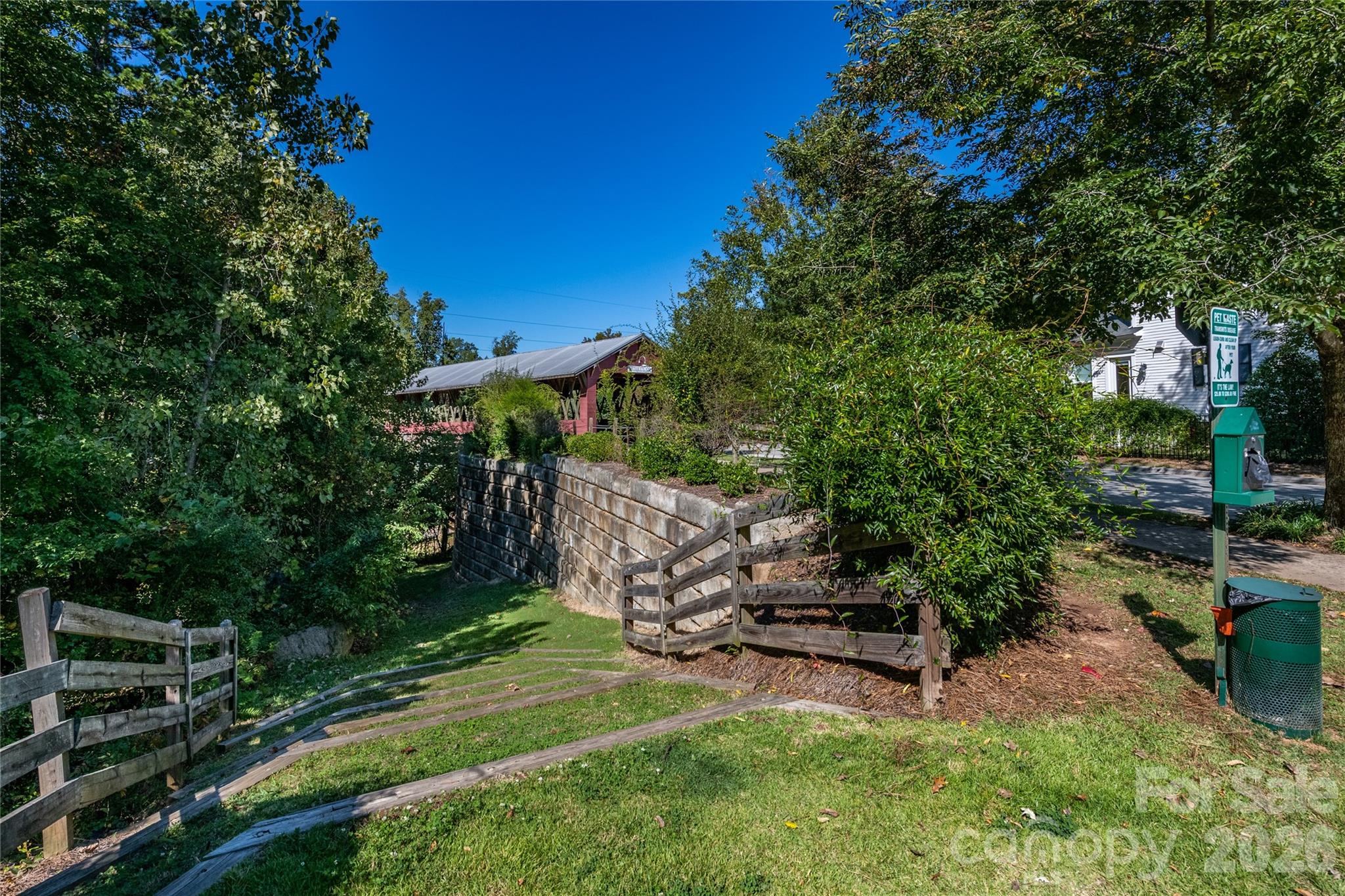 21816 Chapel Way Property Photo 24