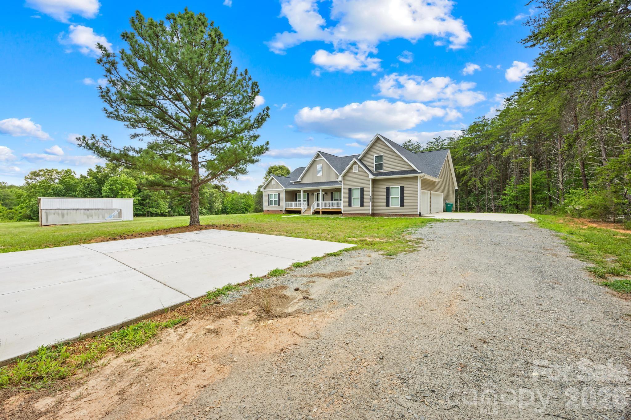4669 Grooms Road Property Photo 4