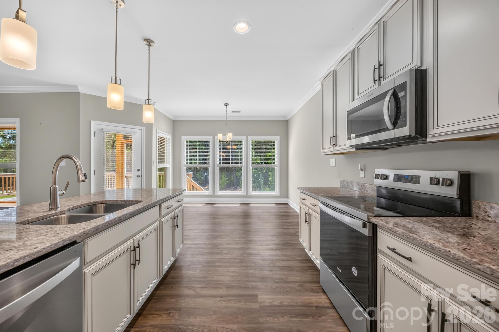 4669 Grooms Road Property Photo 14