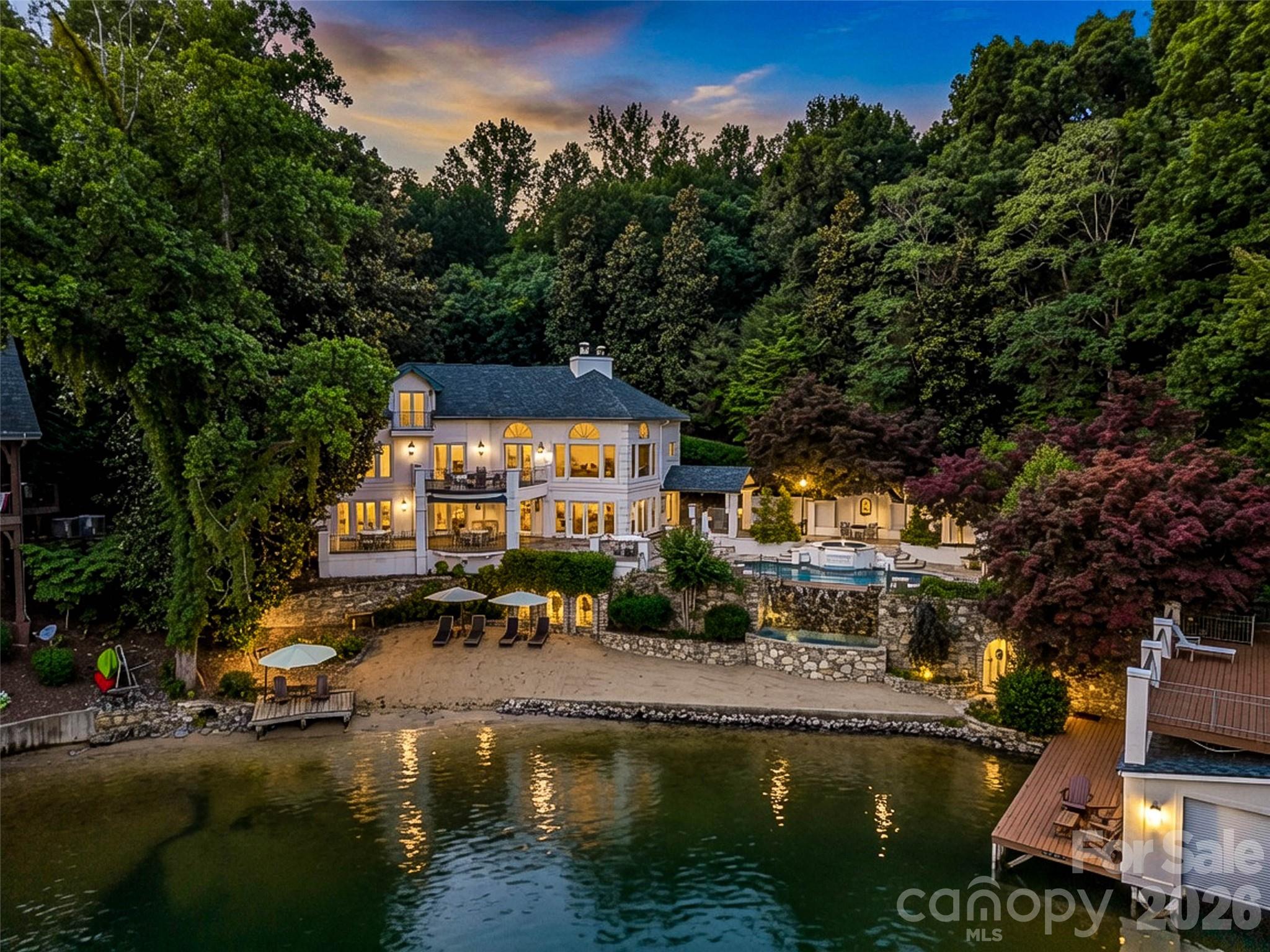 454 Cutaway Road Property Photo 1