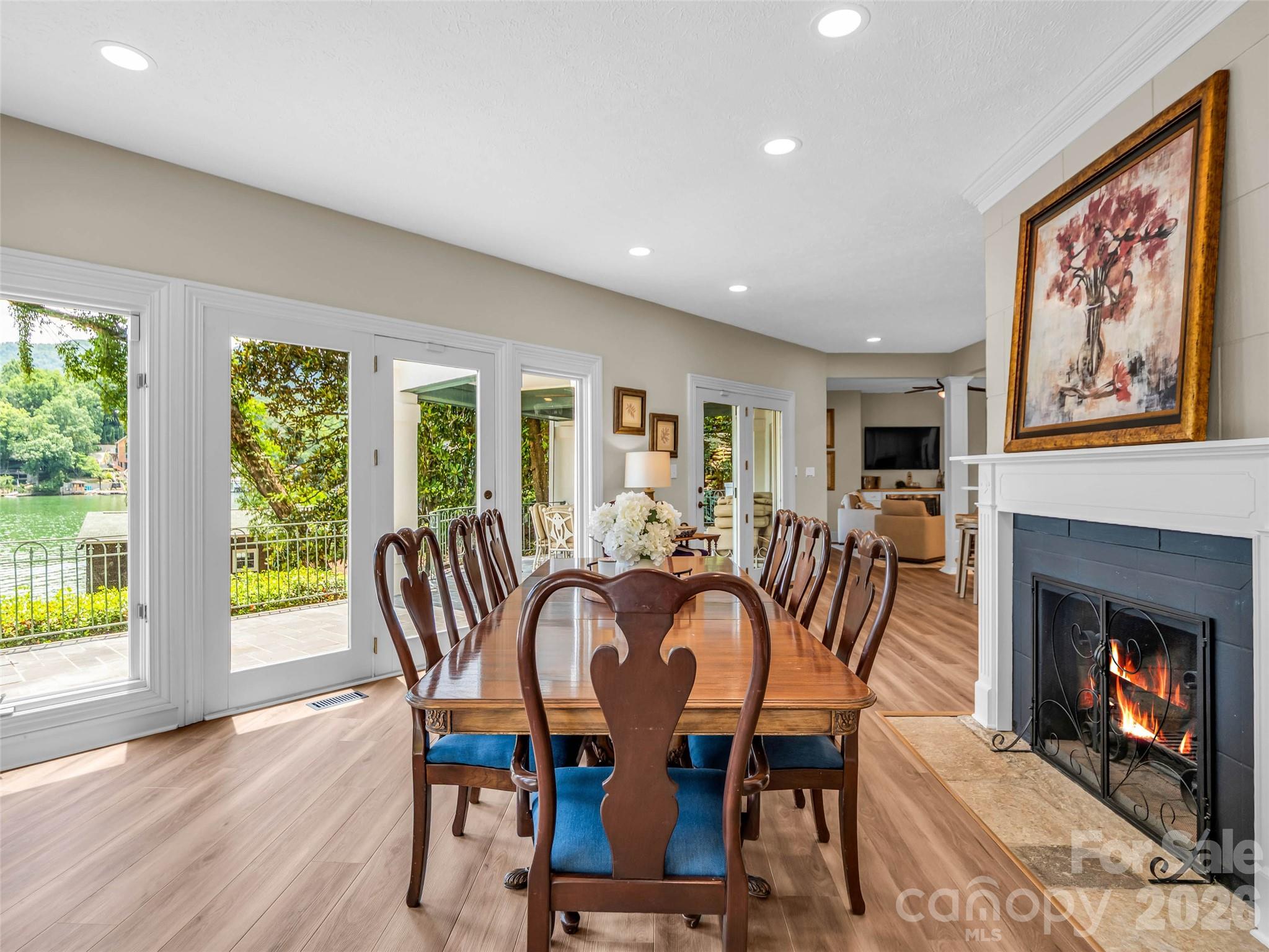 454 Cutaway Road Property Photo 7