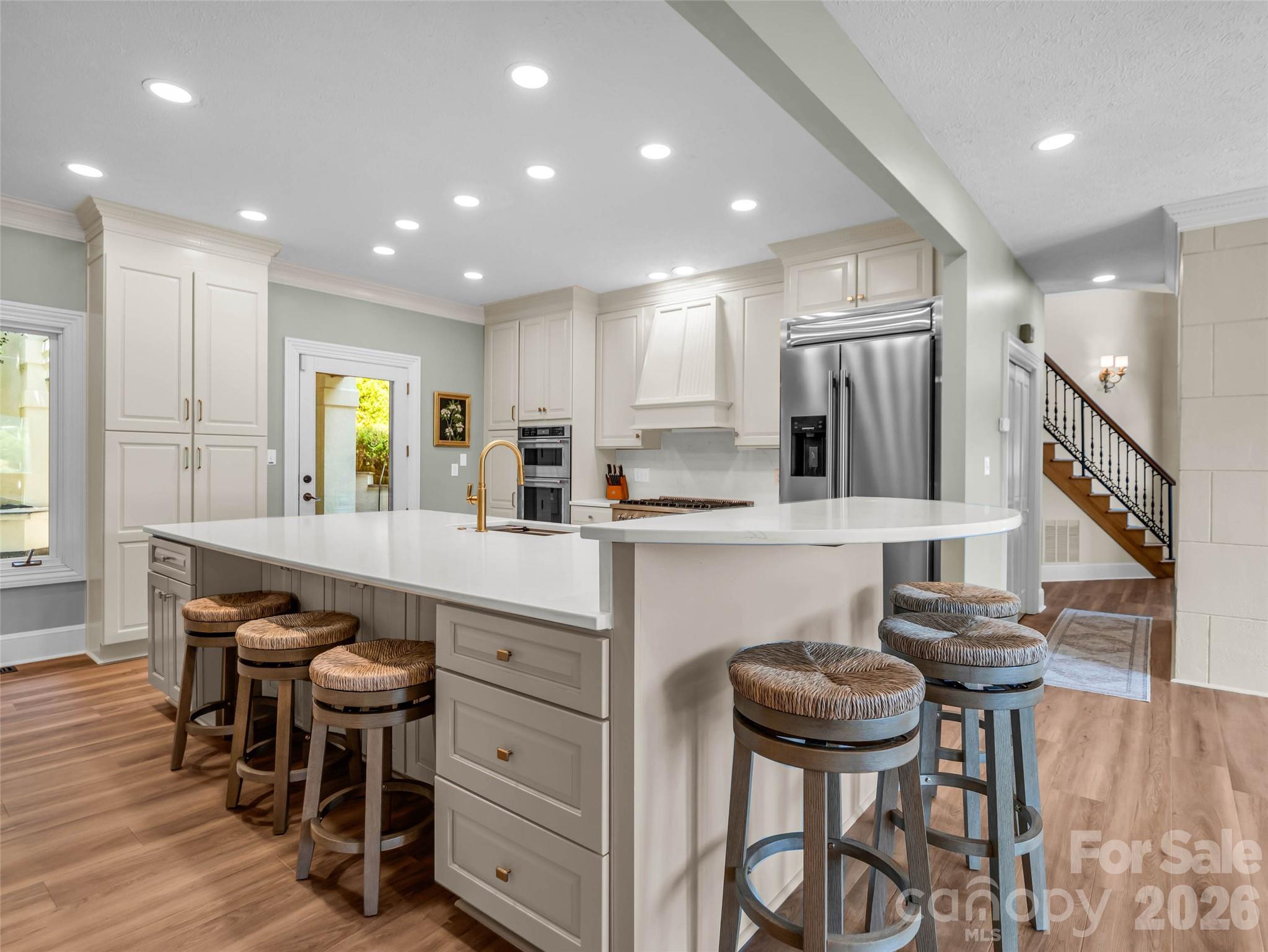 454 Cutaway Road Property Photo 8