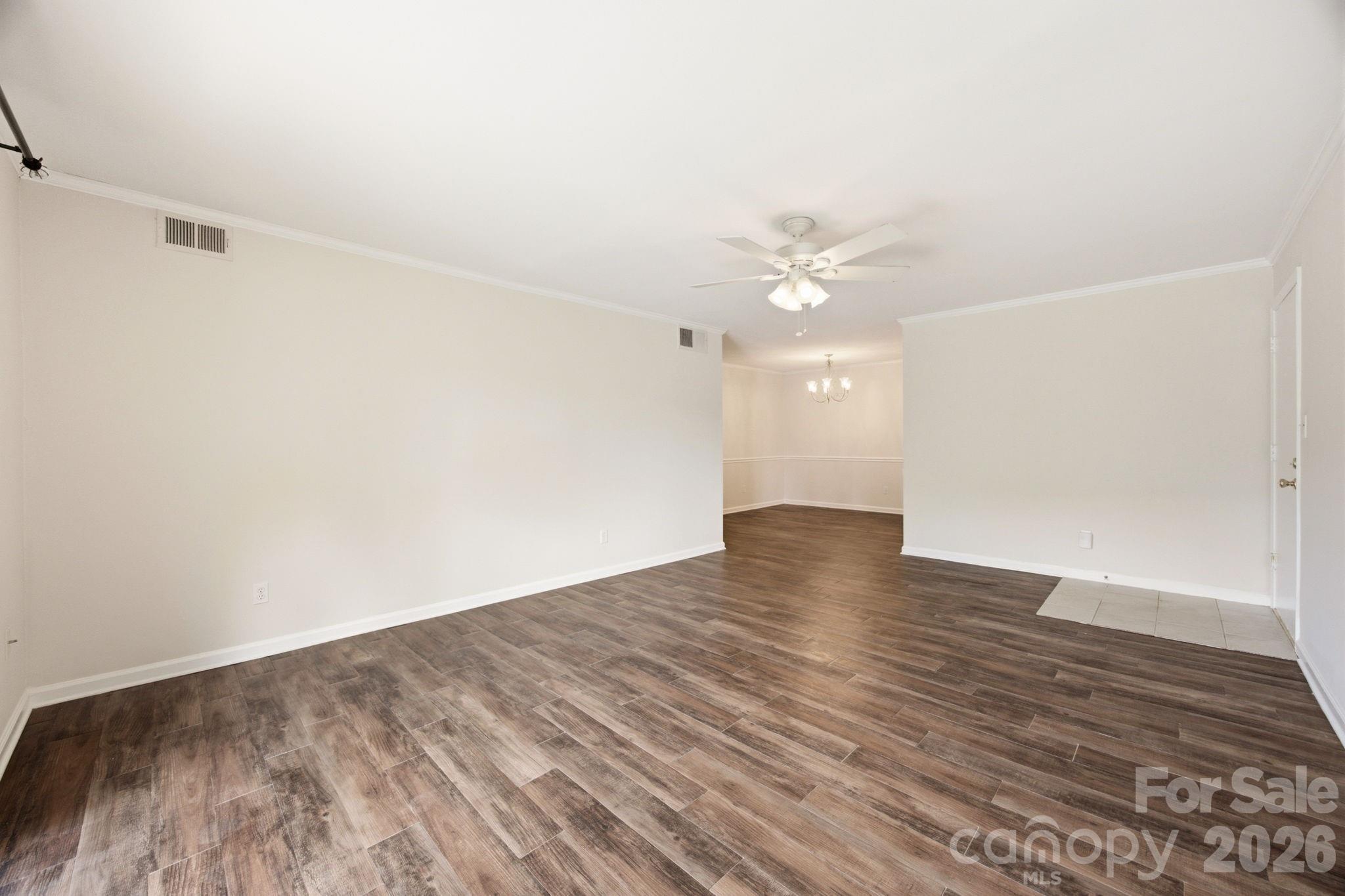 4735 Hedgemore Drive Property Photo 6