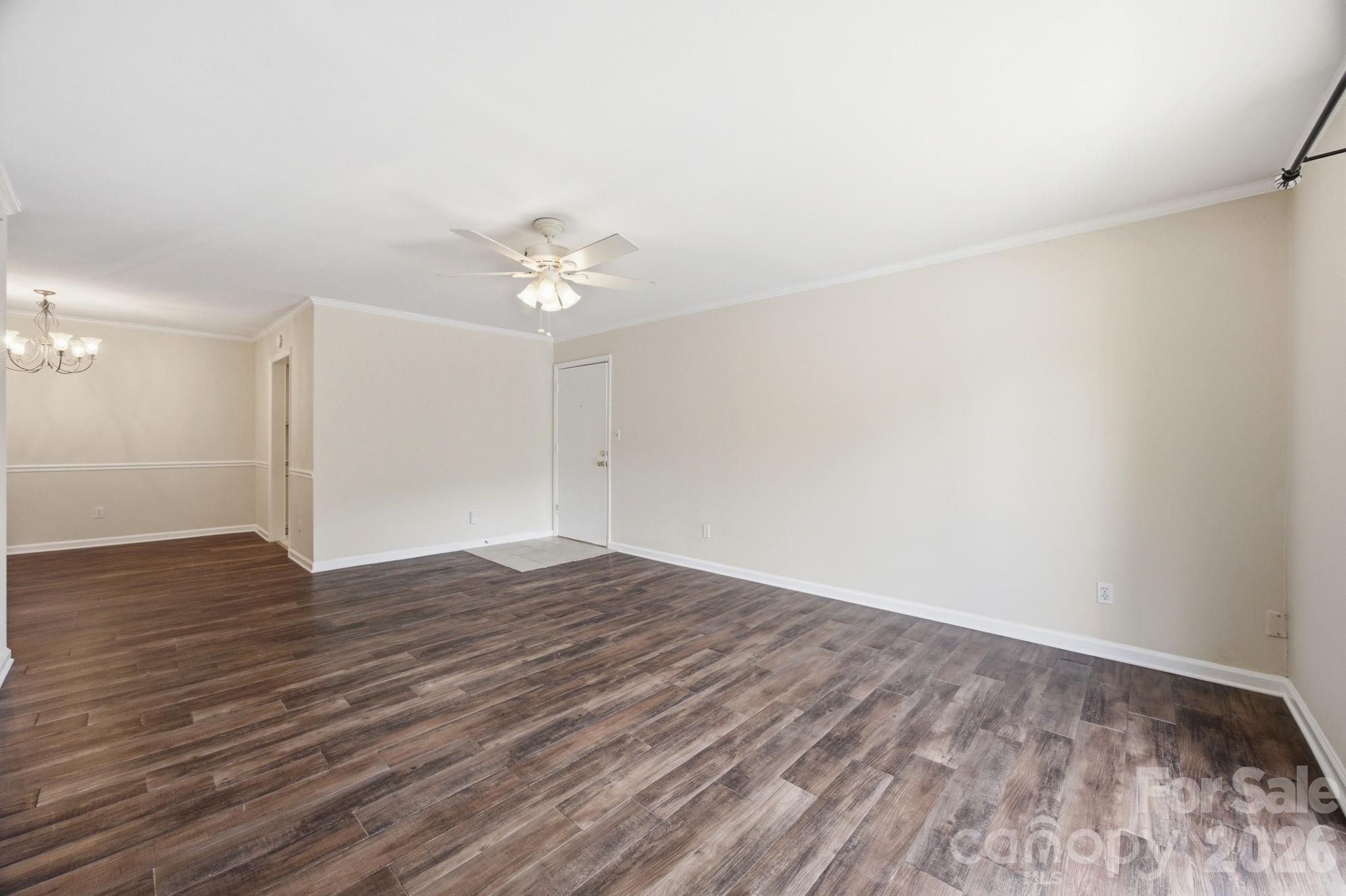 4735 Hedgemore Drive Property Photo 7