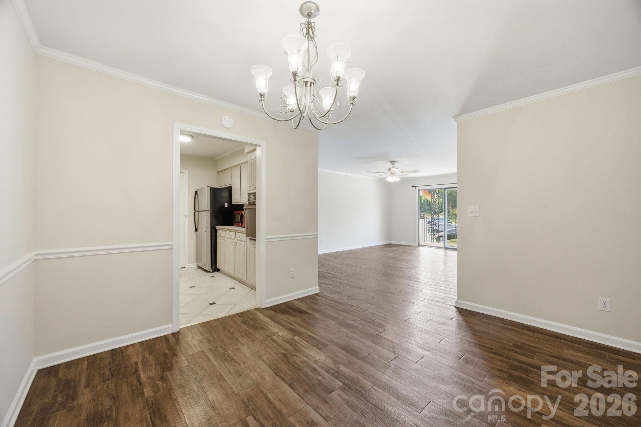 4735 Hedgemore Drive Property Photo 12