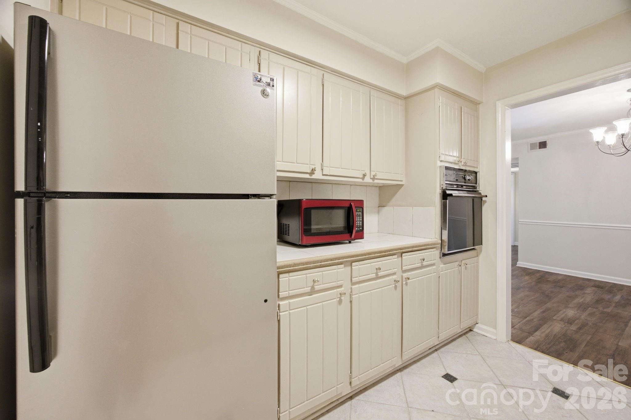 4735 Hedgemore Drive Property Photo 20