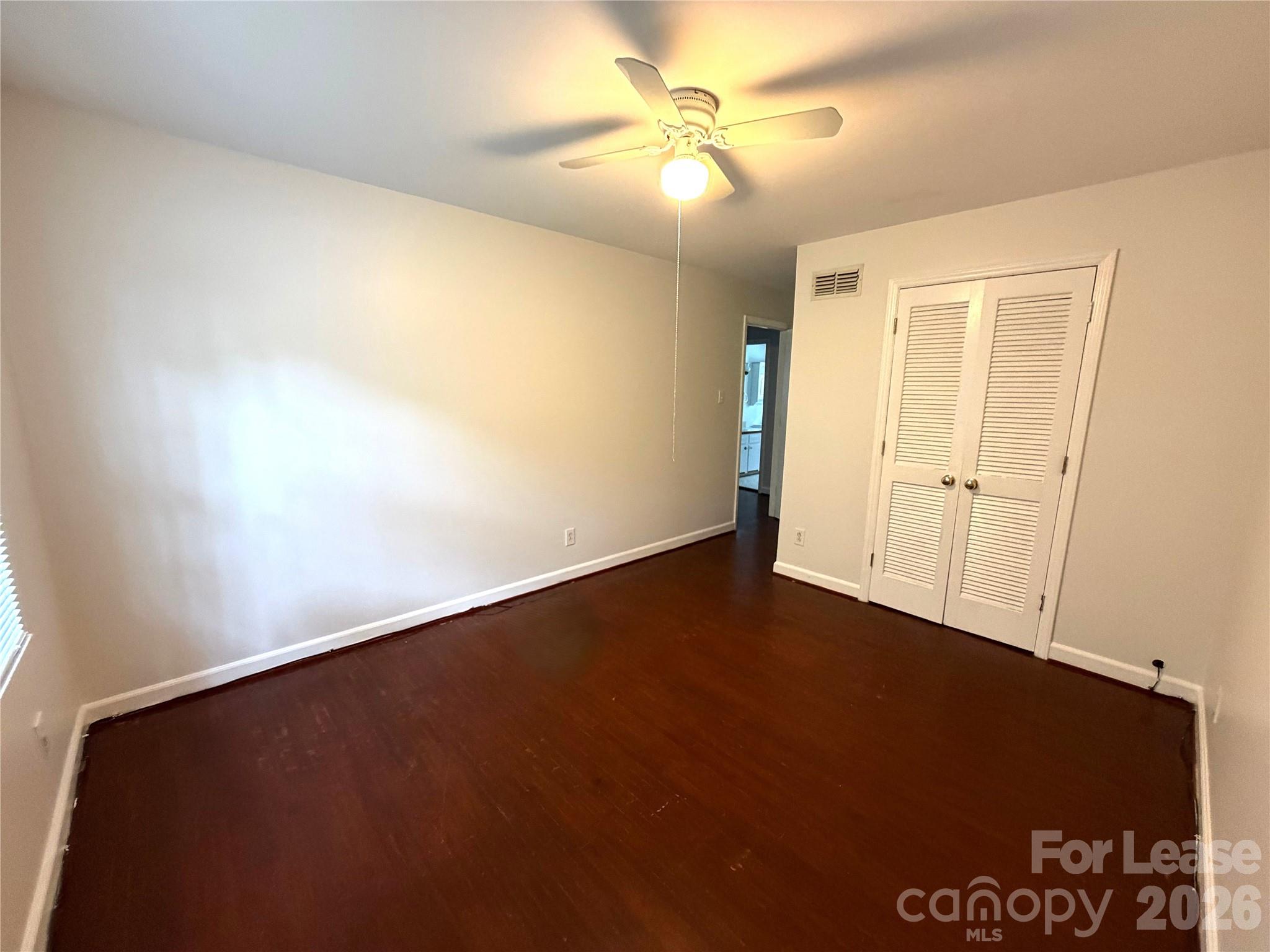 5016 Vescova Court Property Photo 8