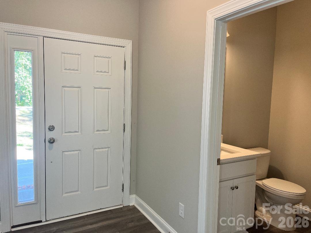 5807 Monticello Drive Property Photo 5