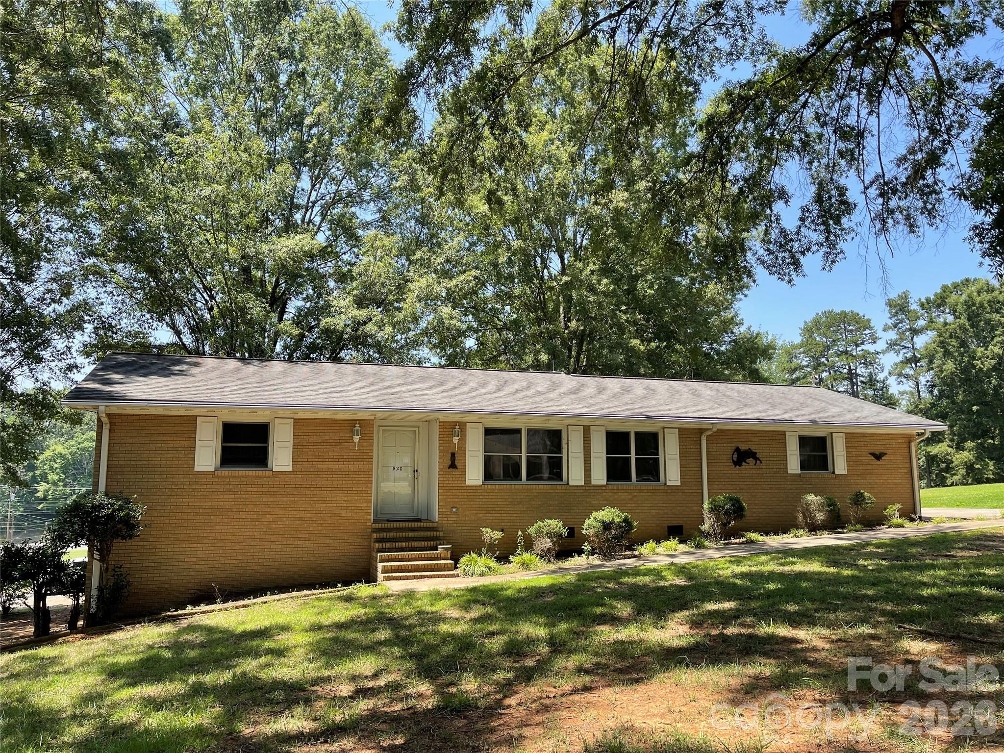 920 Page Street Property Photo 1